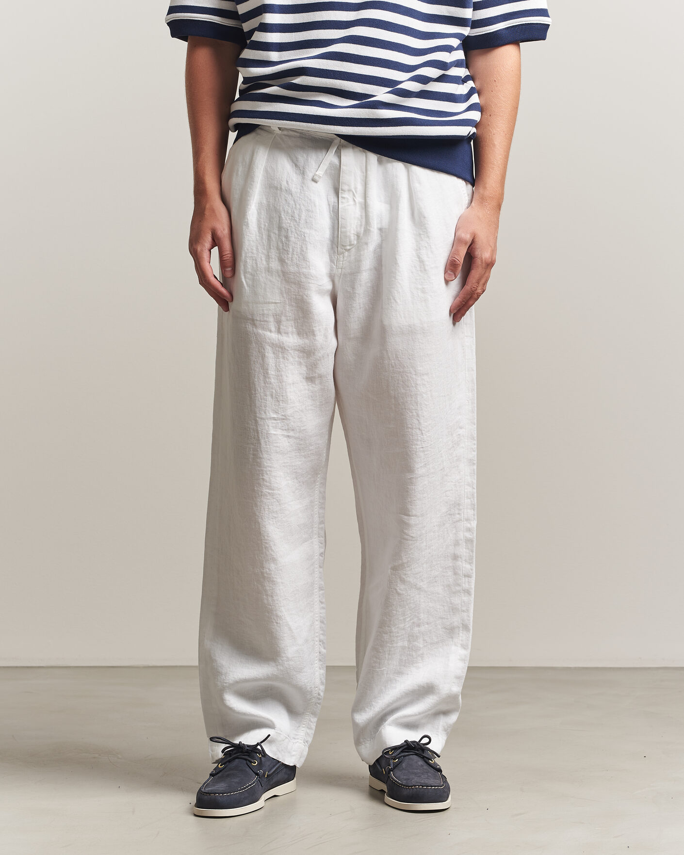 Men | Trousers | Polo Ralph Lauren | Easy Fit Pleated Trousers Ceramic White