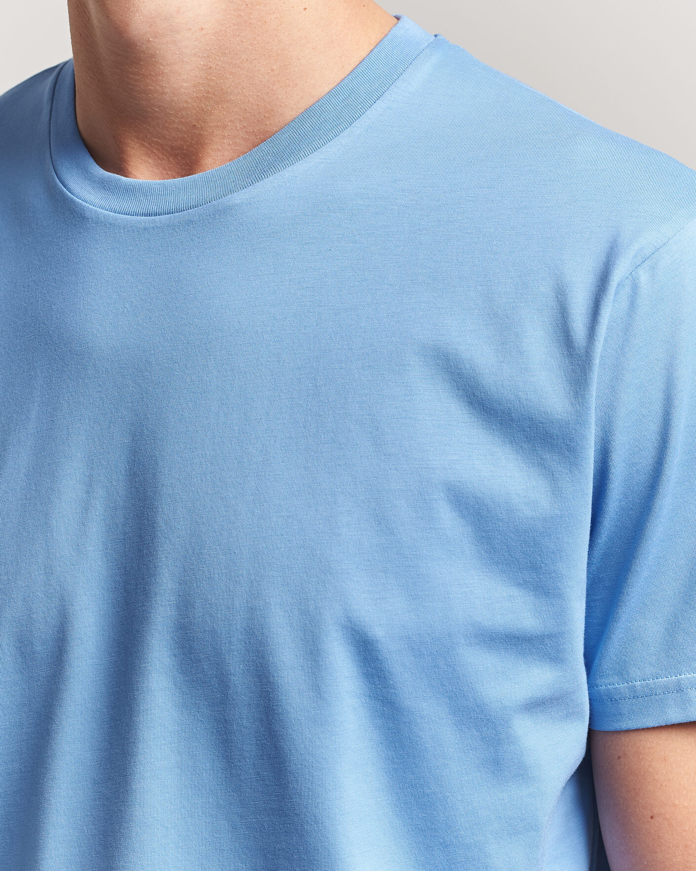 Men | T-Shirts | Sunspel | Riviera Midweight T-Shirt Azure Blue