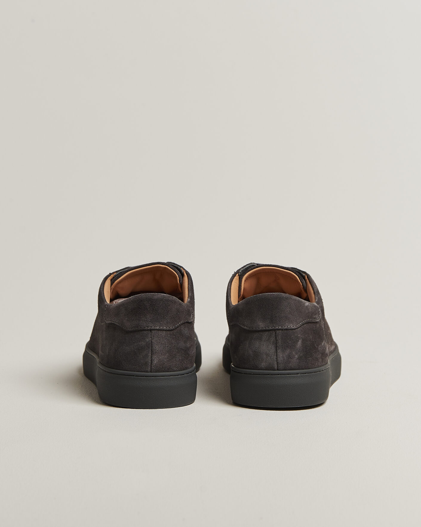 Men | Sneakers | Myrqvist | Oaxen Monochrome III Sneakers Dark Grey Suede