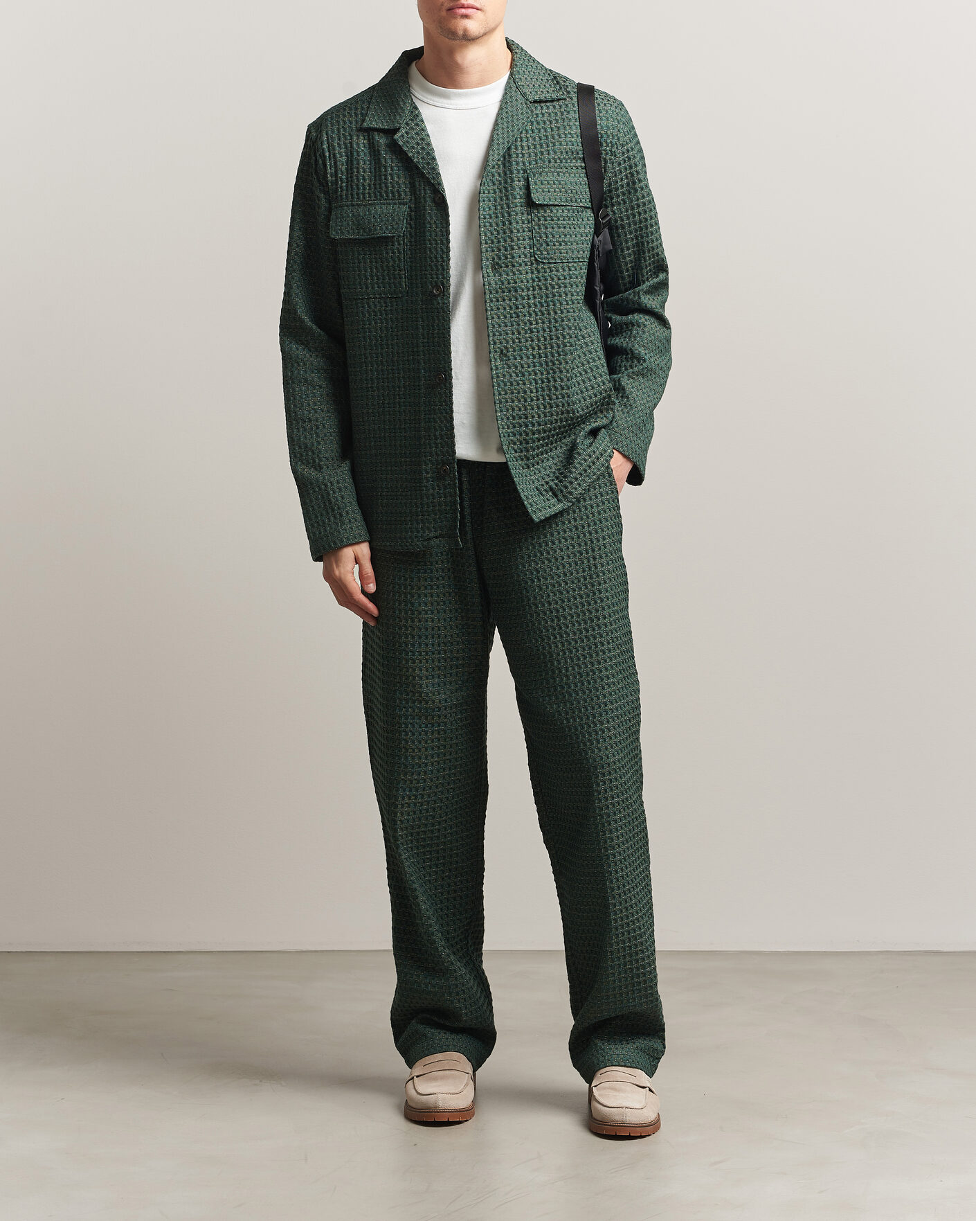 Men | Shirts | LES DEUX | Check Seersucker Overshirt Pine Green