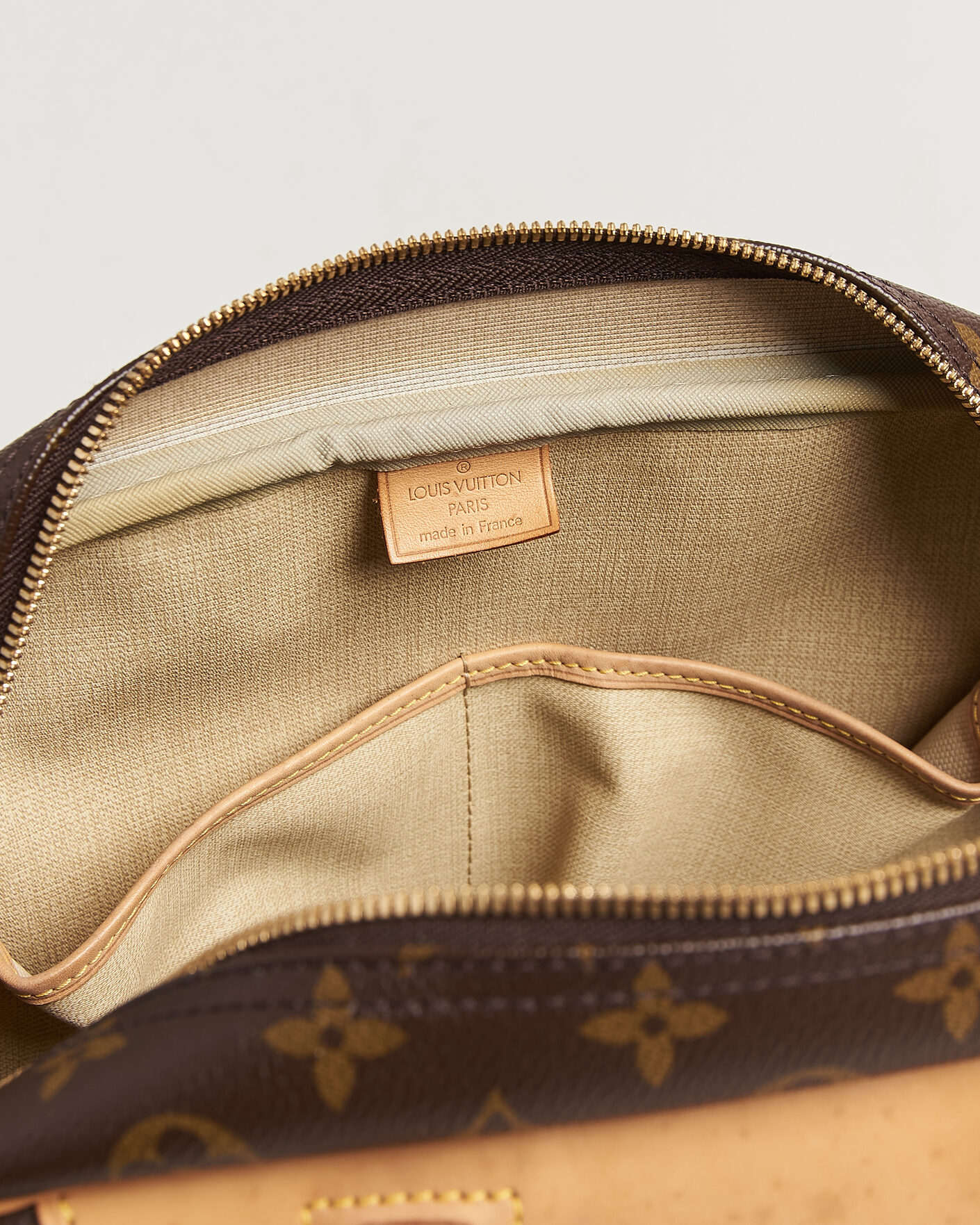 Men | Pre-Owned & Vintage Bags | Louis Vuitton Pre-Owned | Deauville Bag Monogram