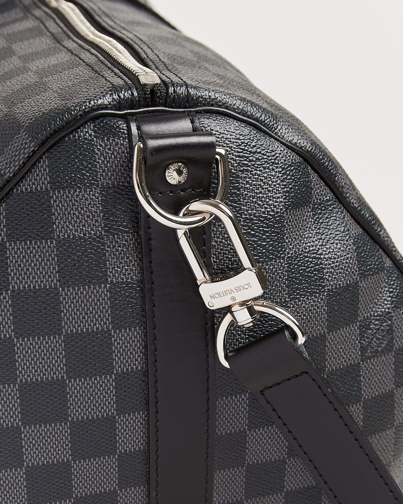 Men | Pre-Owned & Vintage Bags | Louis Vuitton Pre-Owned | Keepall Bandouliére 55 Damier Graphite