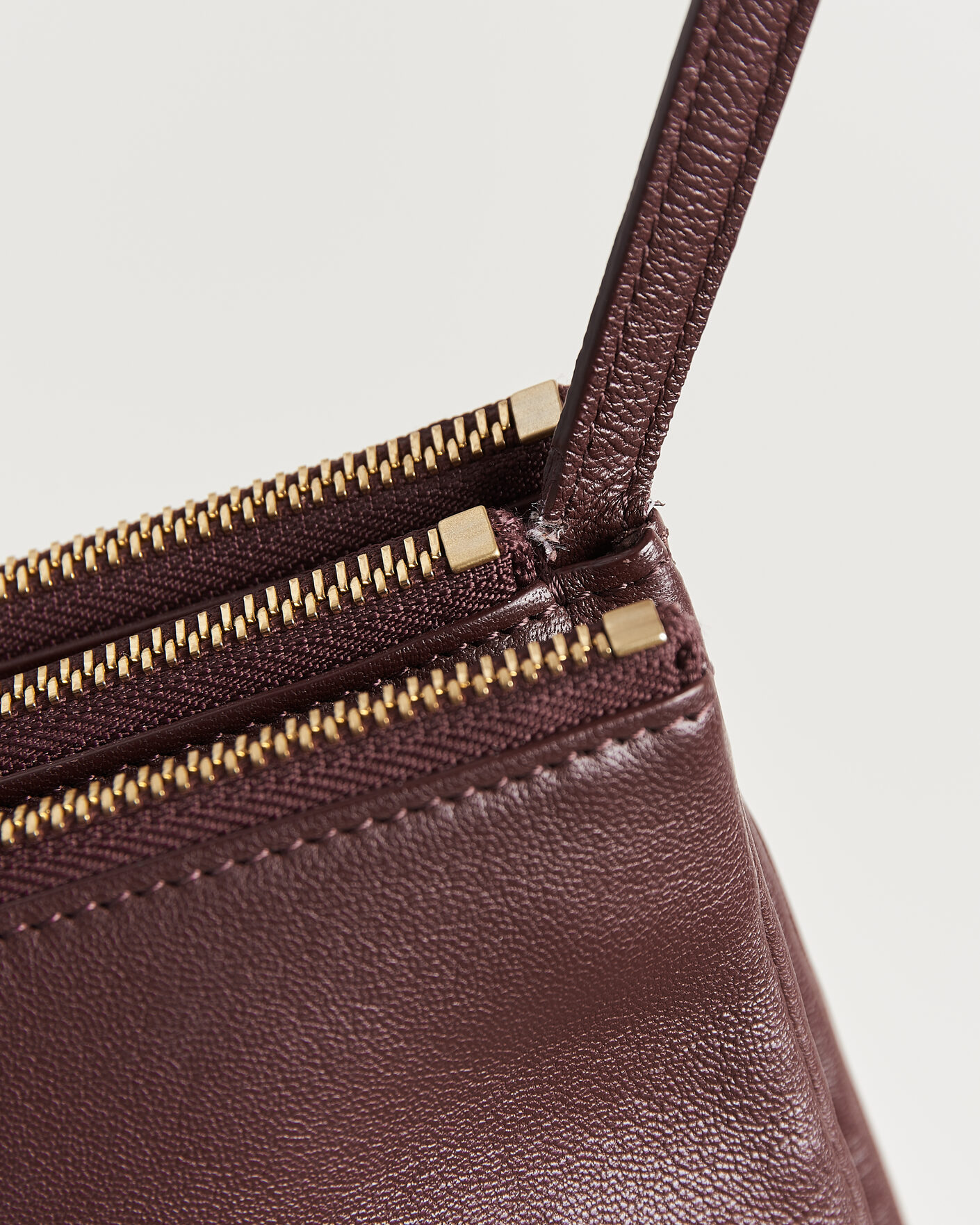 Men | Pre-Owned & Vintage Bags | Celine Pre-Owned | Trio Bag Medium Leather Burgundy