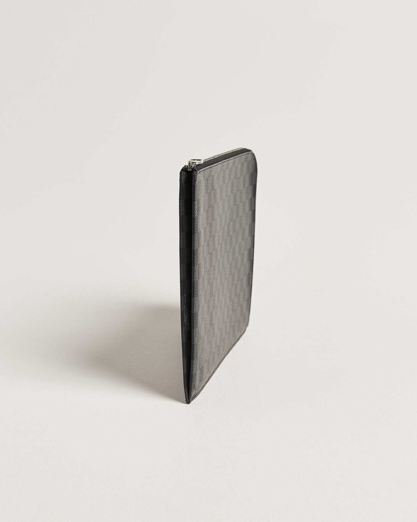 Men | Pre-Owned & Vintage Bags | Louis Vuitton Pre-Owned | Pochette Jules Damier Graphite