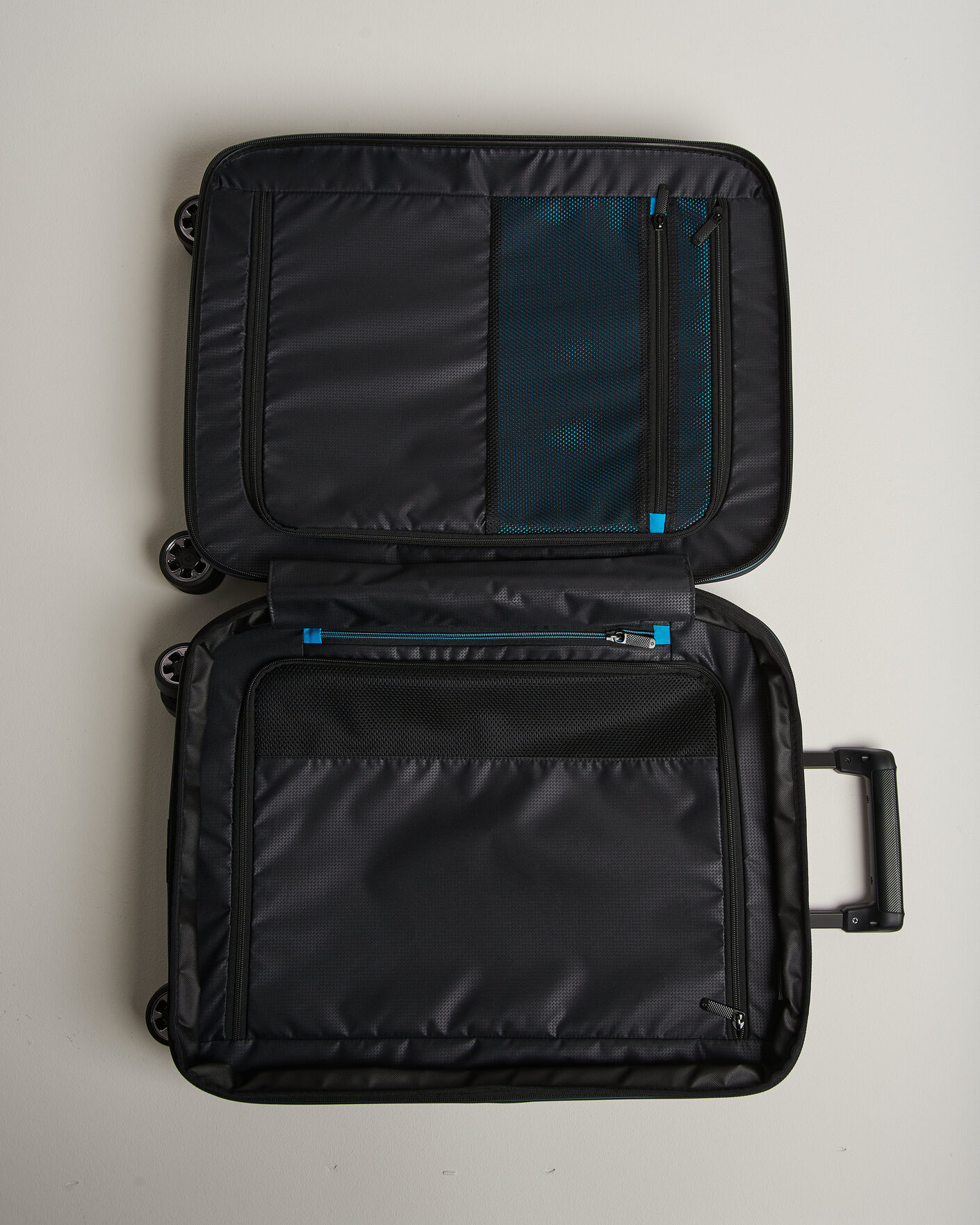 Men | Bags | Samsonite | Nexis Spinner Carry-On Deep Patrol