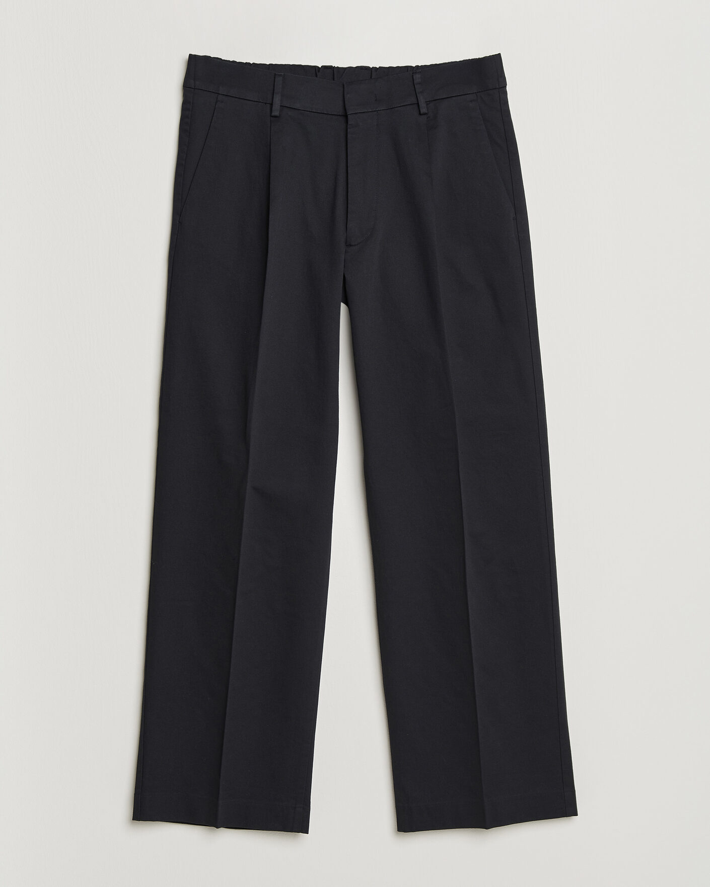Men | Trousers | NN07 | Kay Relaxed Fit Pleated Cotton Trousers Navy Blue
