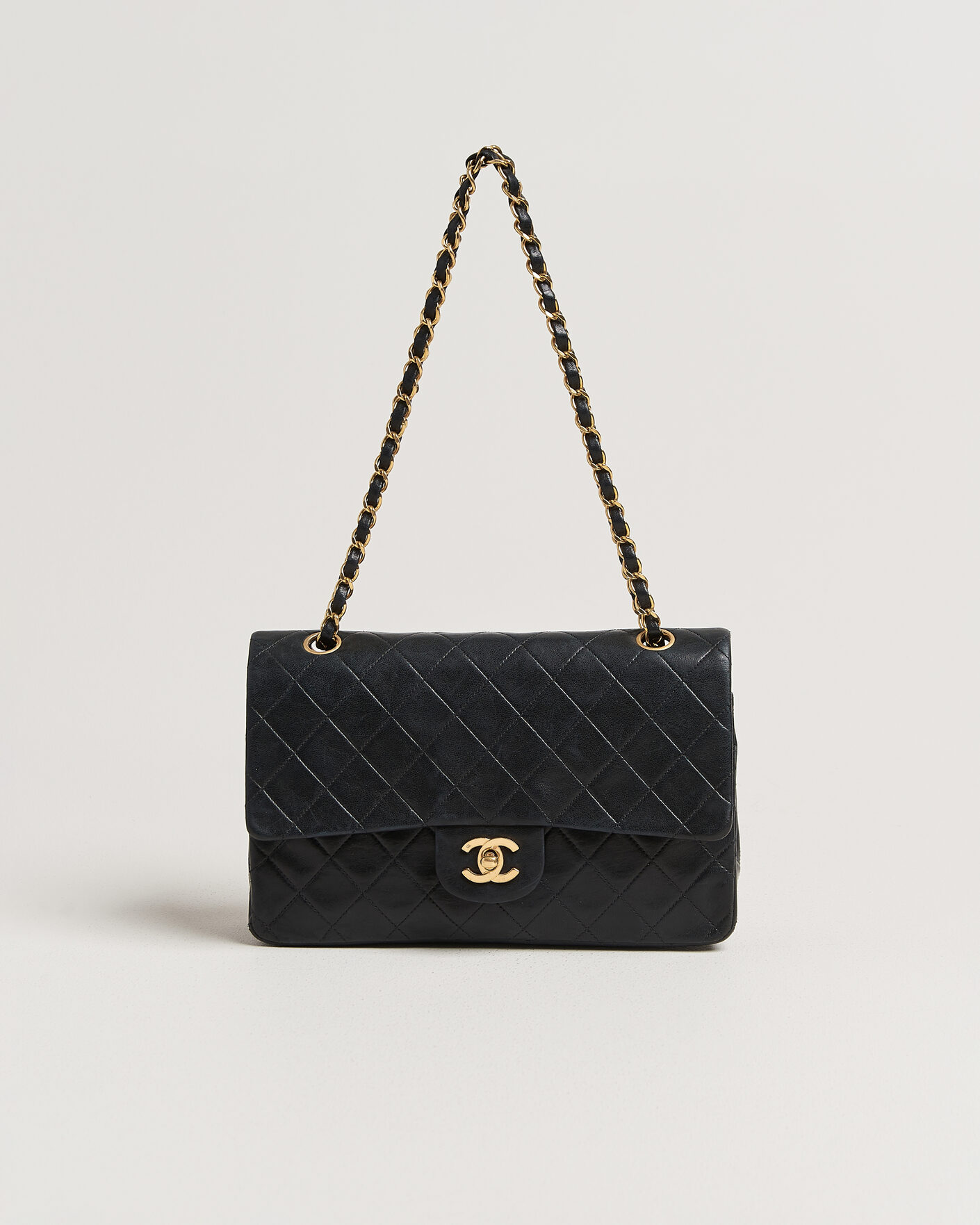 Men | Chanel Pre-Owned Classic Medium Double Flap Bag Black | Chanel Pre-Owned | Classic Medium Double Flap Bag Black