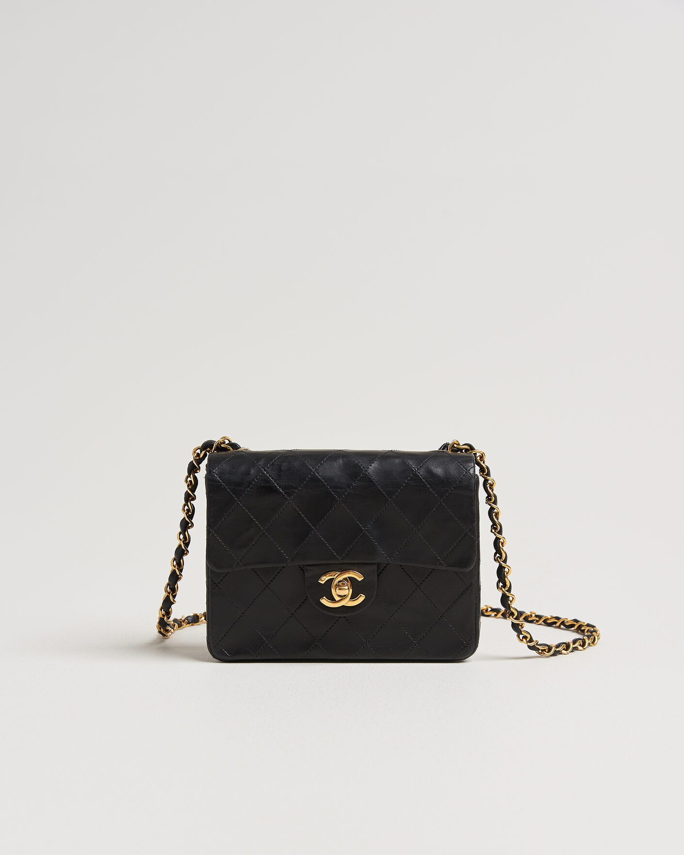 Men | Pre-Owned & Vintage Bags | Chanel Pre-Owned | Classic Mini Single Flap Square Bag Black