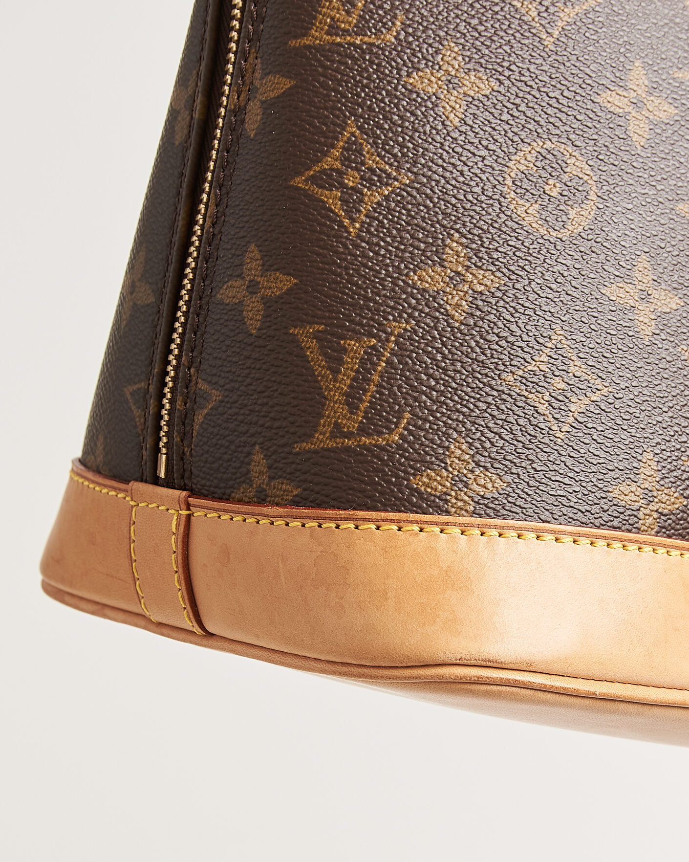 Men | Pre-Owned & Vintage Bags | Louis Vuitton Pre-Owned | Alma Bag PM Monogram