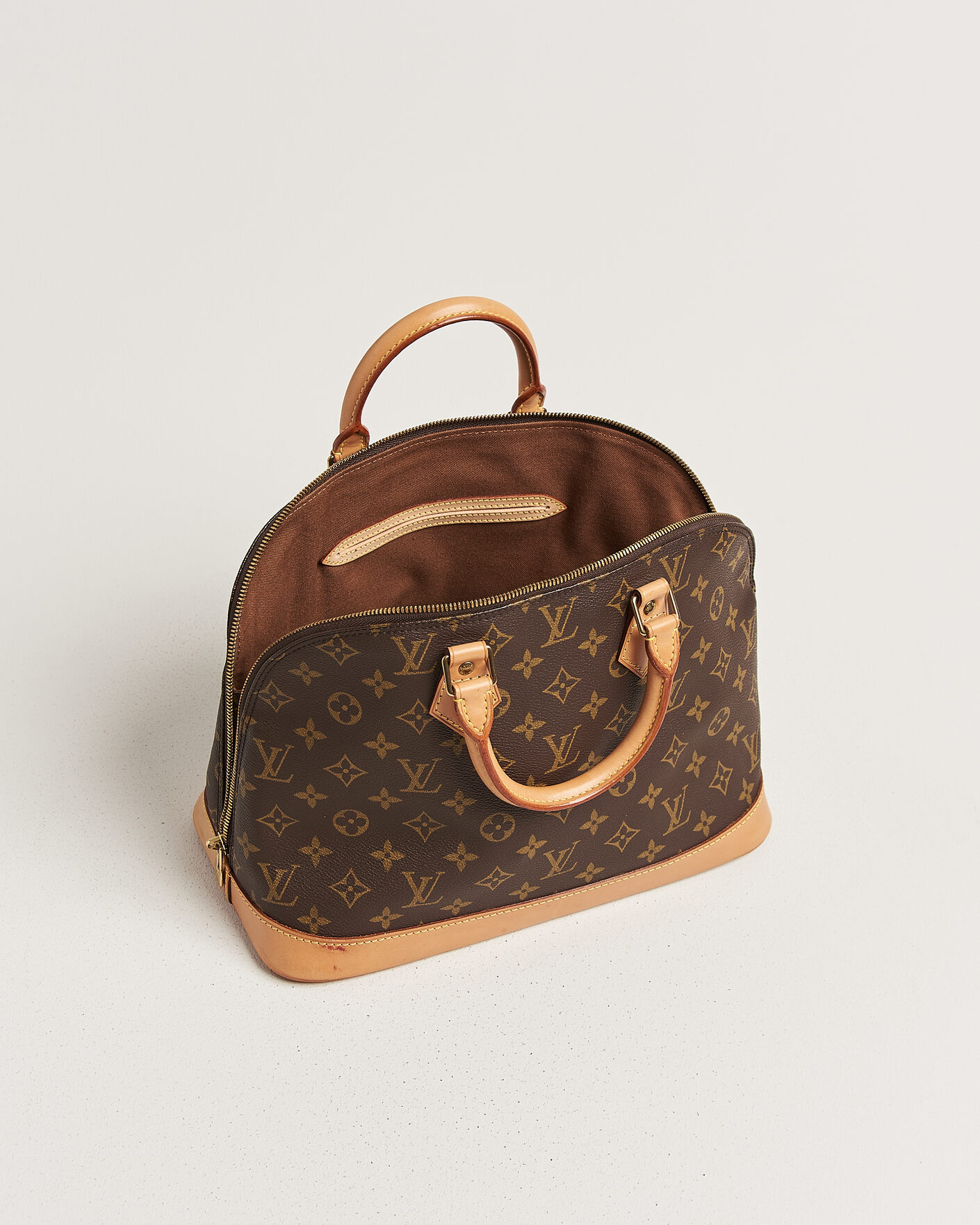 Men | Pre-Owned & Vintage Bags | Louis Vuitton Pre-Owned | Alma Bag PM Monogram