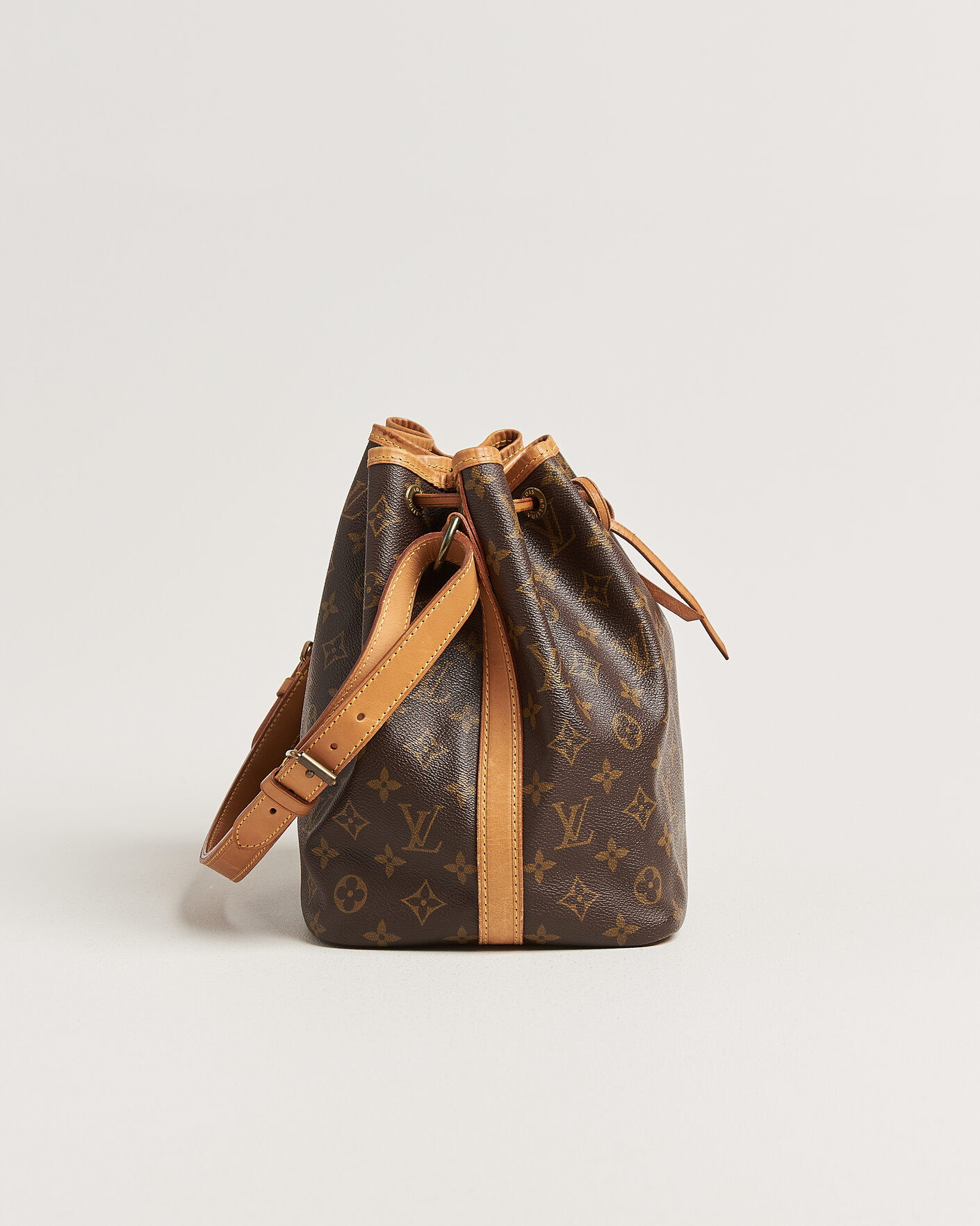 Men | Pre-Owned & Vintage Bags | Louis Vuitton Pre-Owned | Petit Noé Monogram