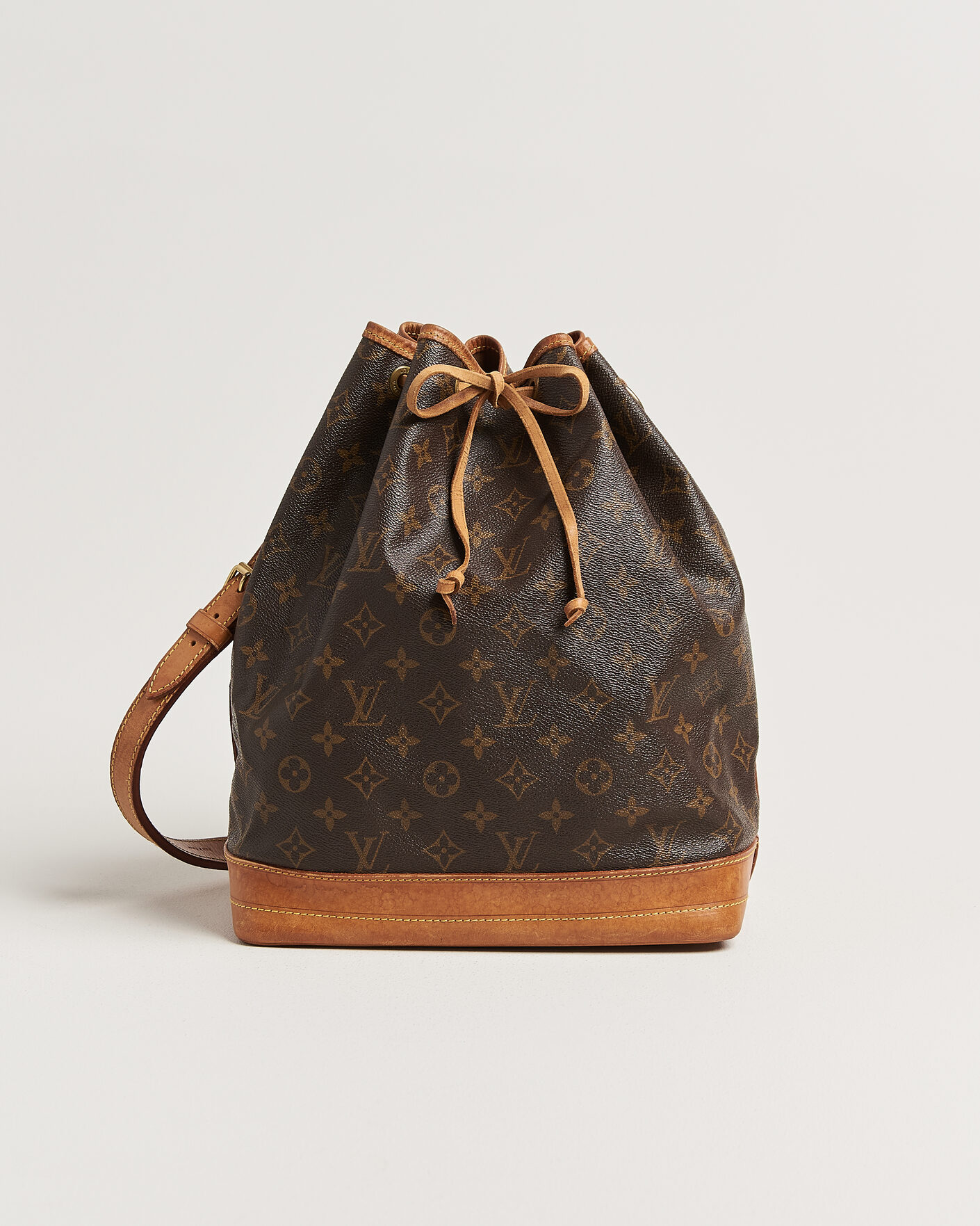 Men | Pre-Owned & Vintage Bags | Louis Vuitton Pre-Owned | Noé Monogram