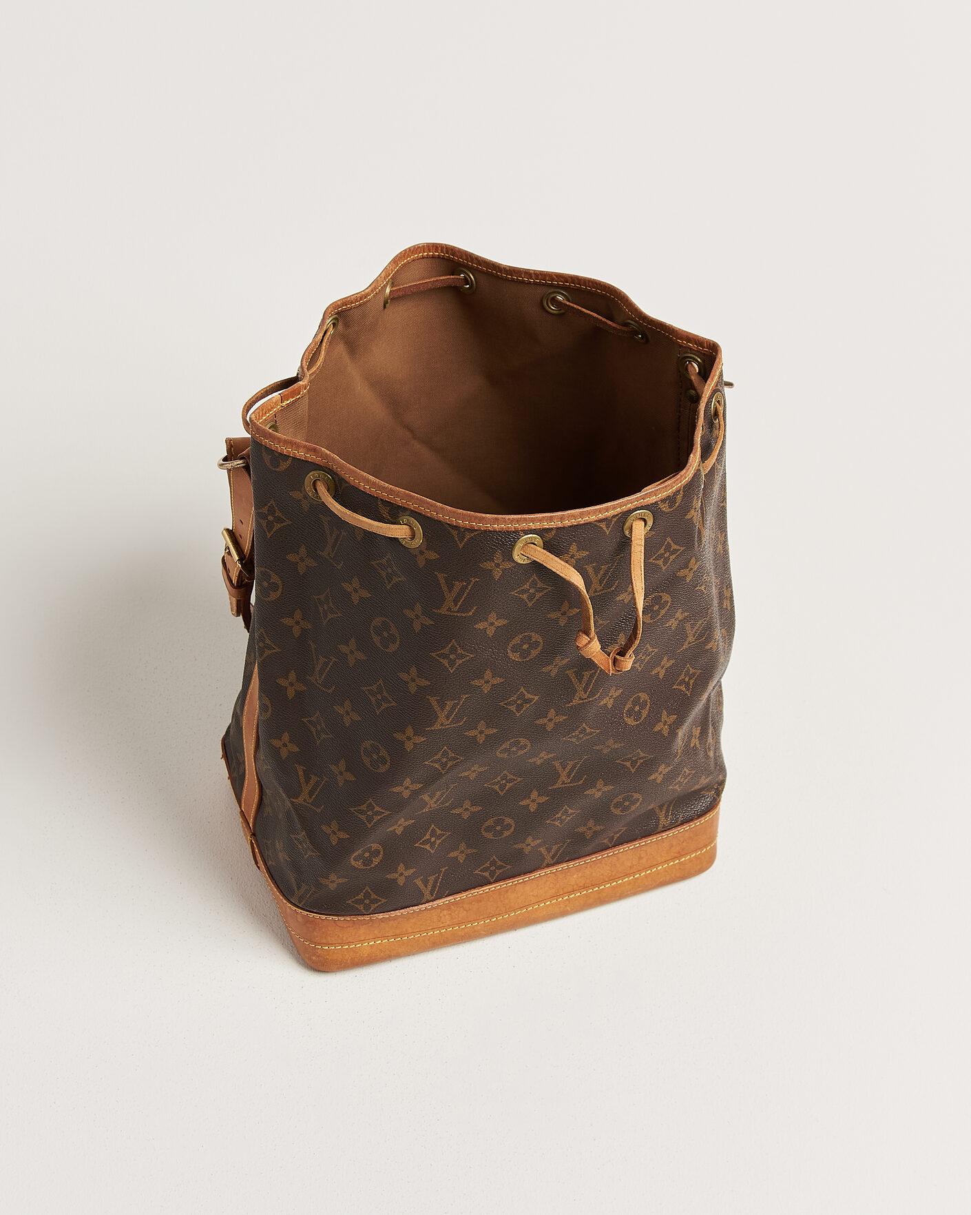 Men | Pre-Owned & Vintage Bags | Louis Vuitton Pre-Owned | Noé Monogram