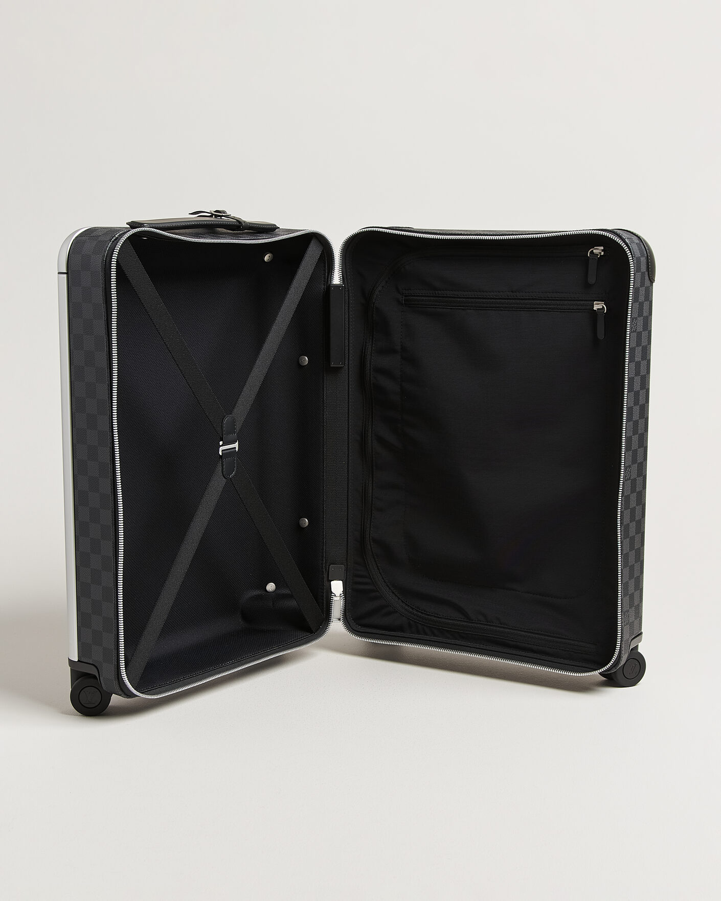 Men | Pre-Owned & Vintage Bags | Louis Vuitton Pre-Owned | Horizon 55 Damier Graphite