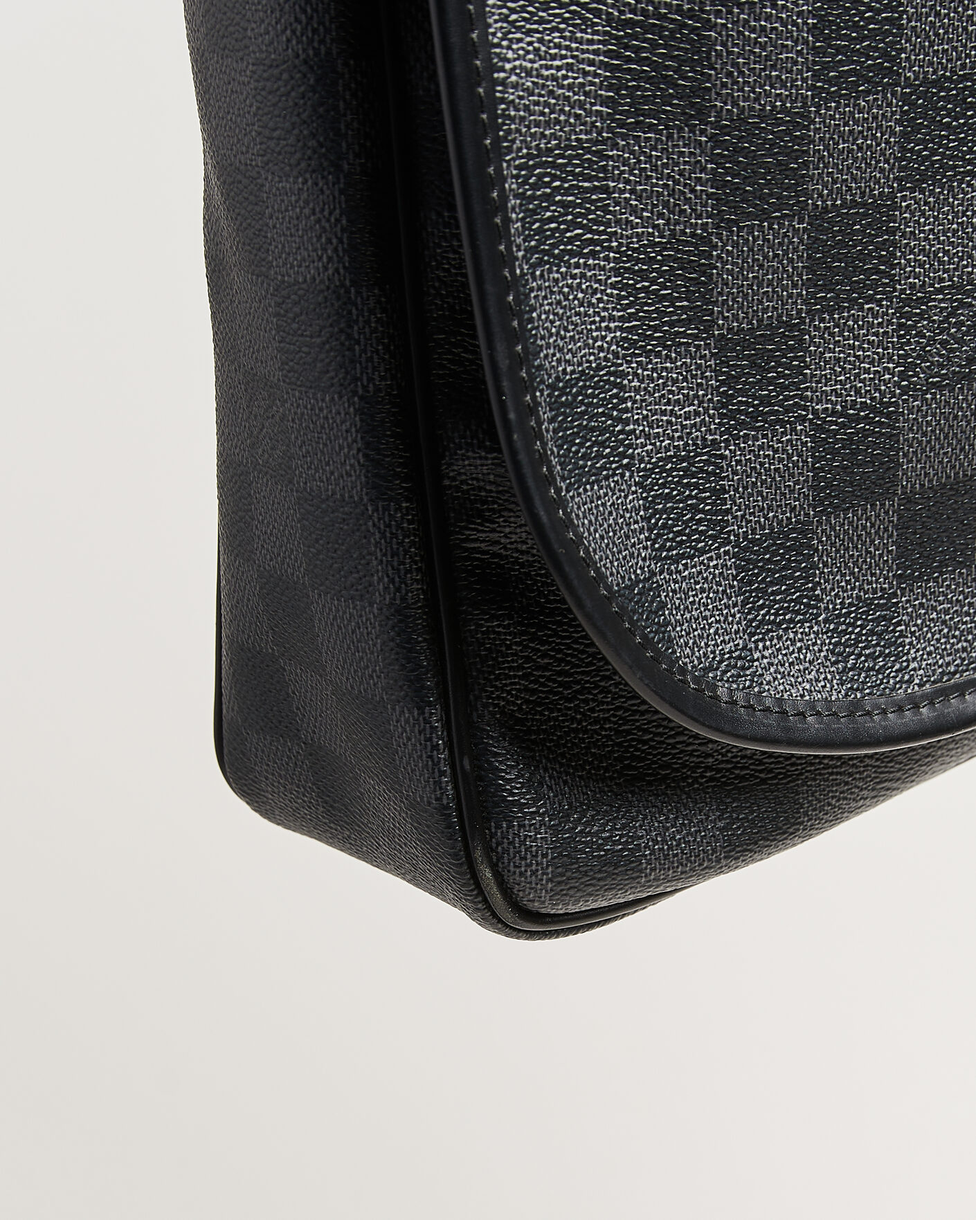 Men | Pre-Owned & Vintage Bags | Louis Vuitton Pre-Owned | Daniel MM Shoulder Bag Damier Graphite