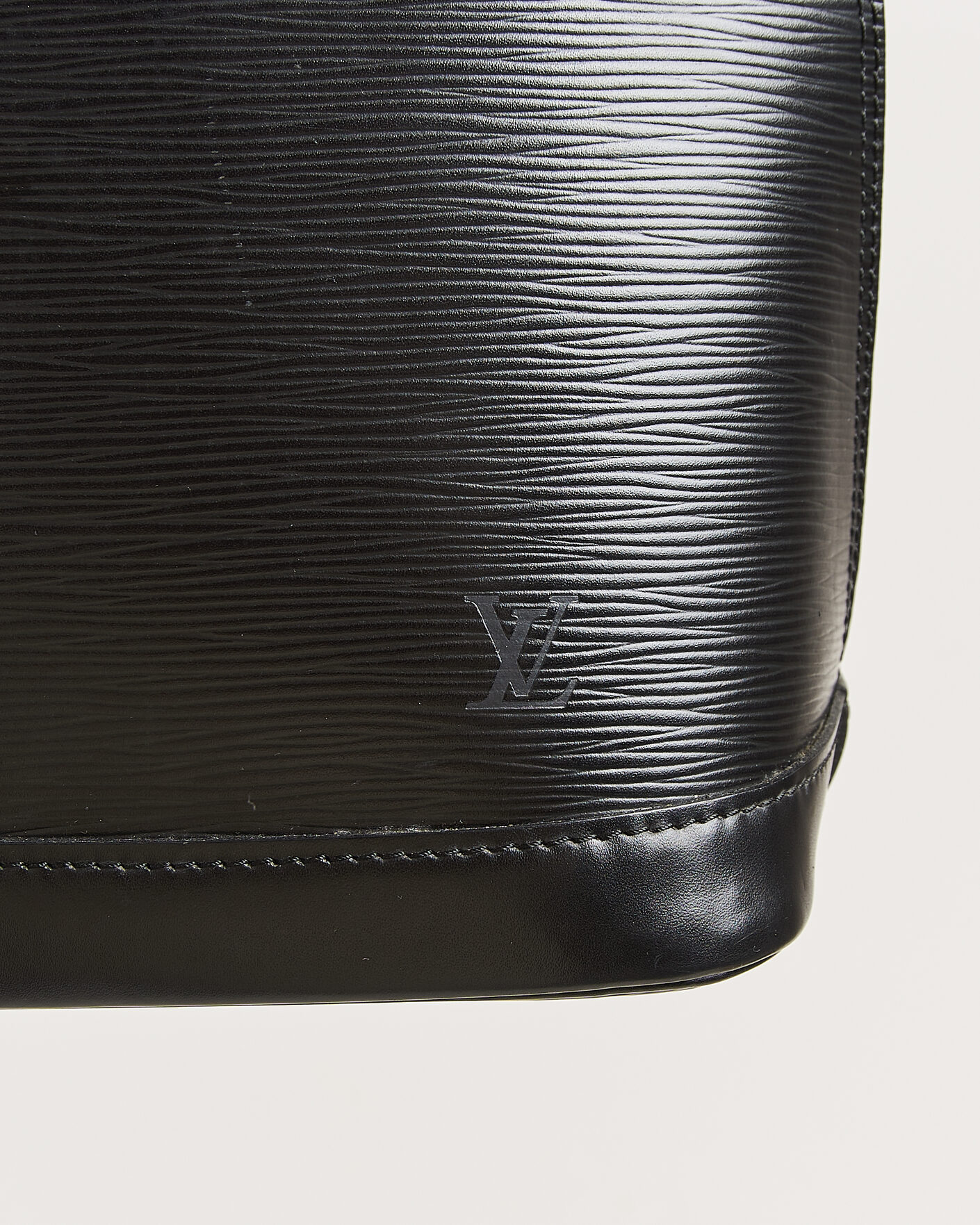 Men | Pre-Owned & Vintage Bags | Louis Vuitton Pre-Owned | Alma PM Bag Epi Leather Black