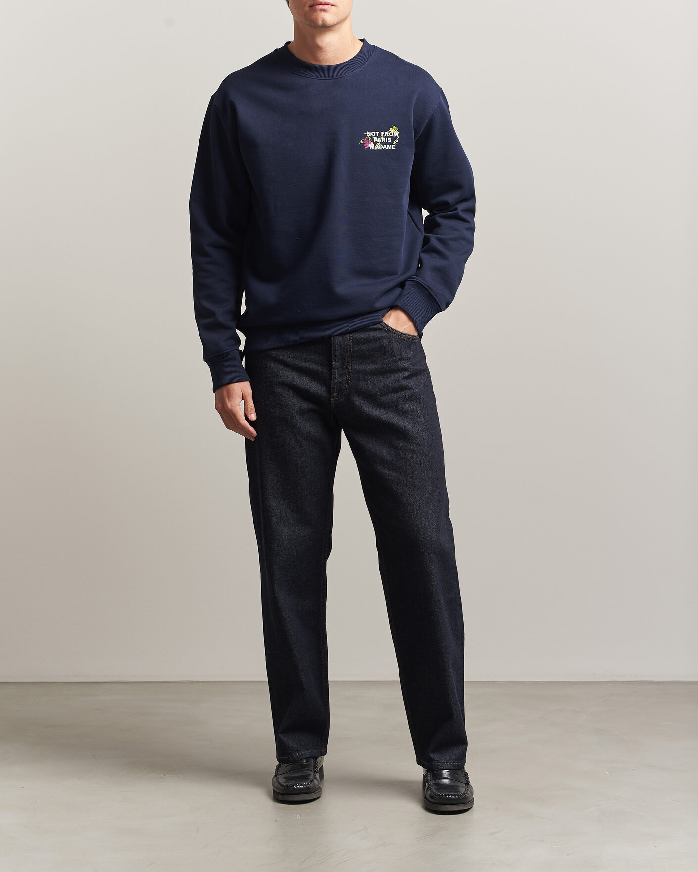 Men | Sweaters & Knitwear | Drôle de Monsieur | Vine Embroidered Slogan Sweatshirt Navy