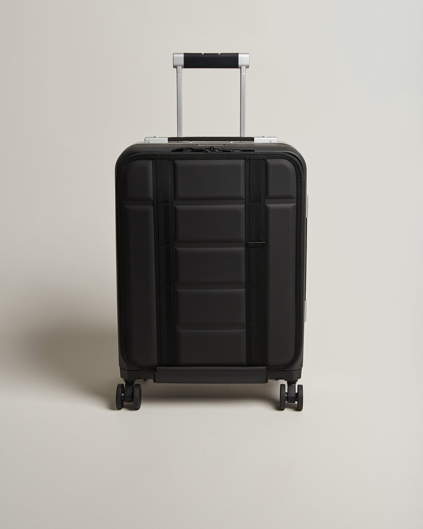Men | Bags | DB | Ramverk Pro Front-Access Carry On Silver/Black