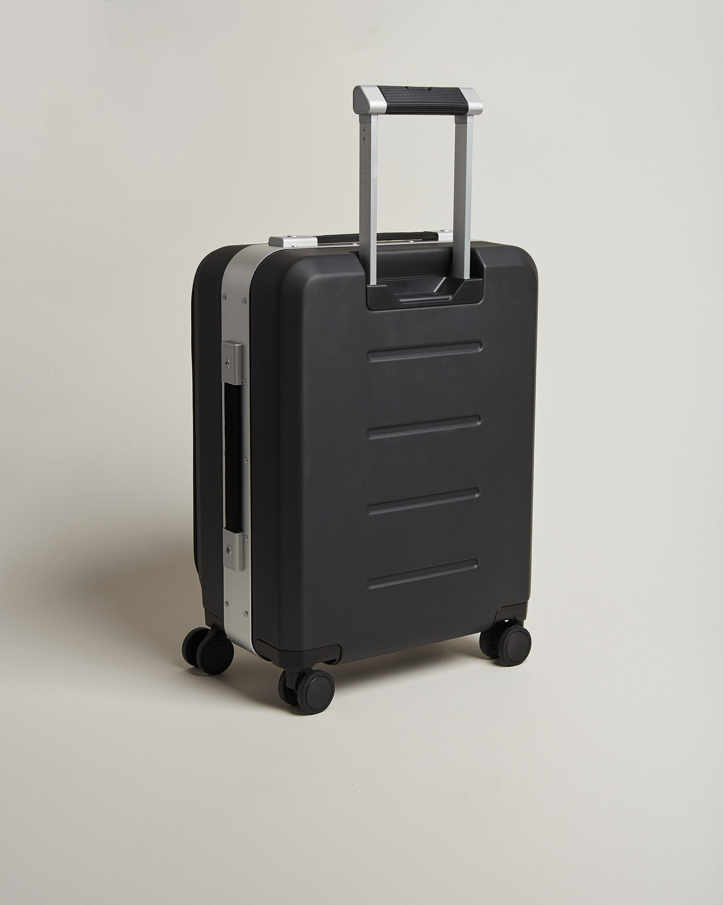 Men | Bags | DB | Ramverk Pro Front-Access Carry On Silver/Black