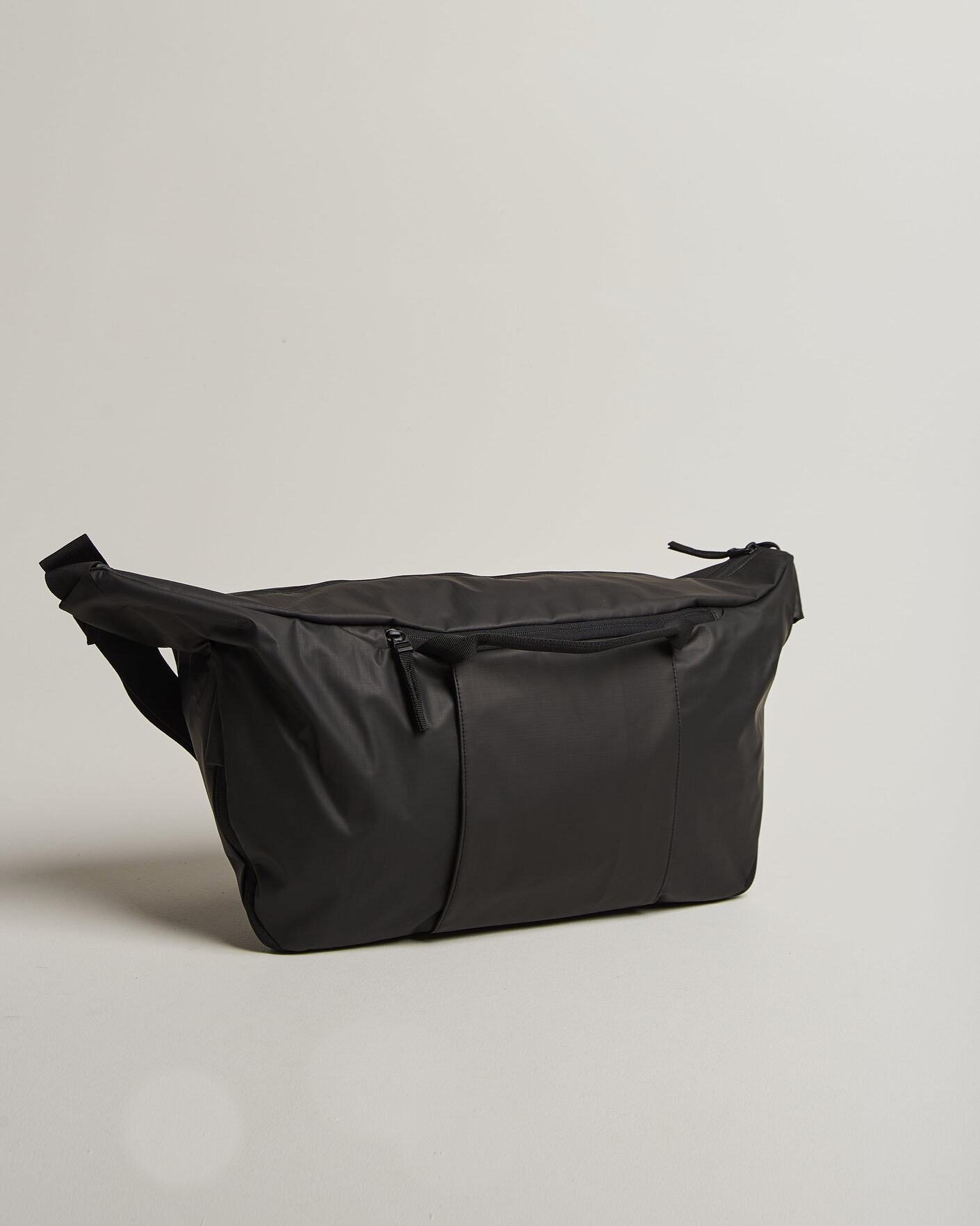 Men | Bags | DB | Ramverk Pro Sling Bag 24L Black Out