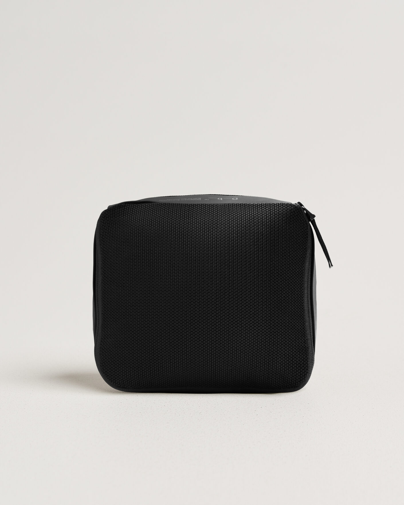 Men | Bags | DB | Essential Packing Cube M Black Out