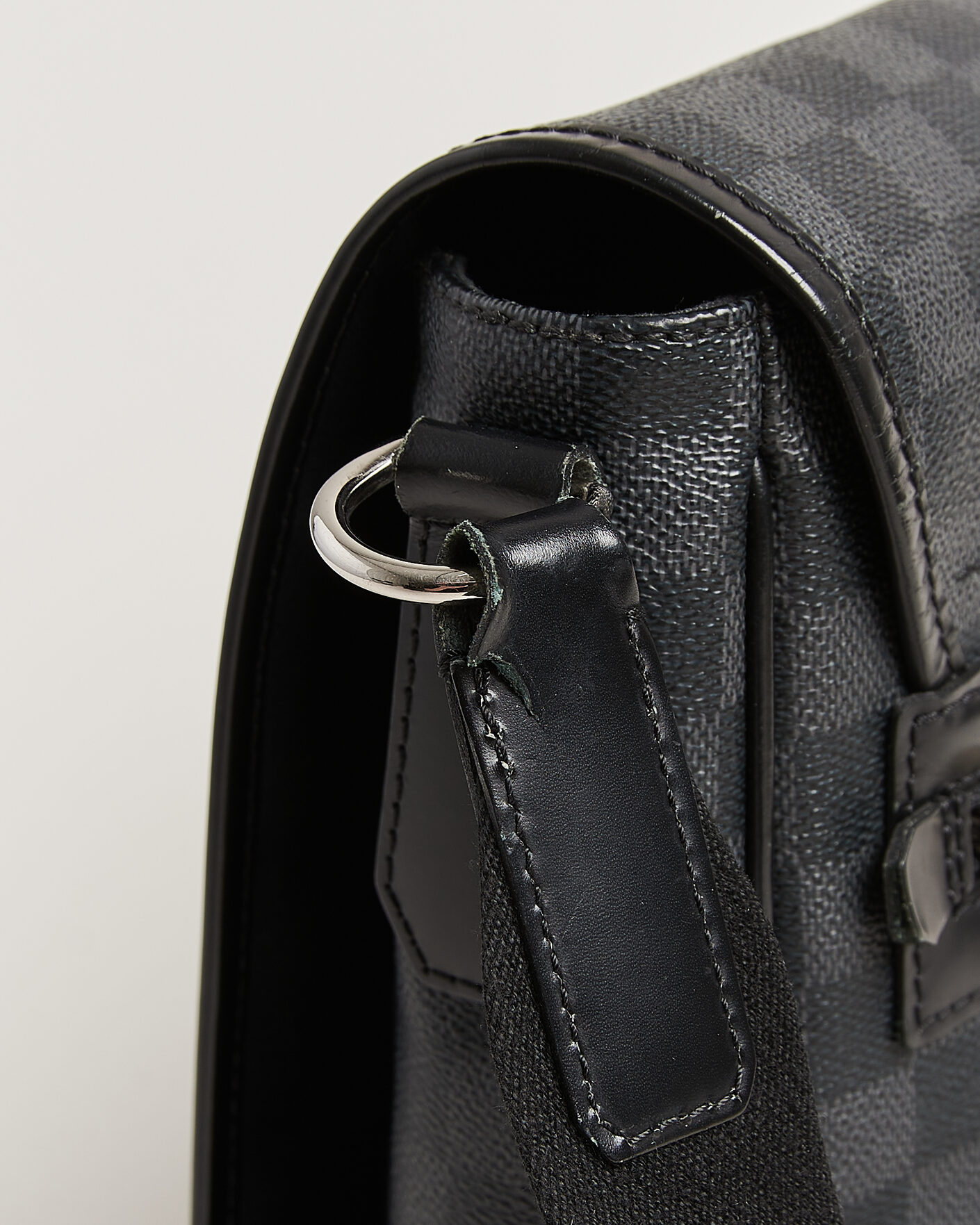 Men | Pre-Owned & Vintage Bags | Louis Vuitton Pre-Owned | Daniel MM Shoulder Bag Damier Graphite