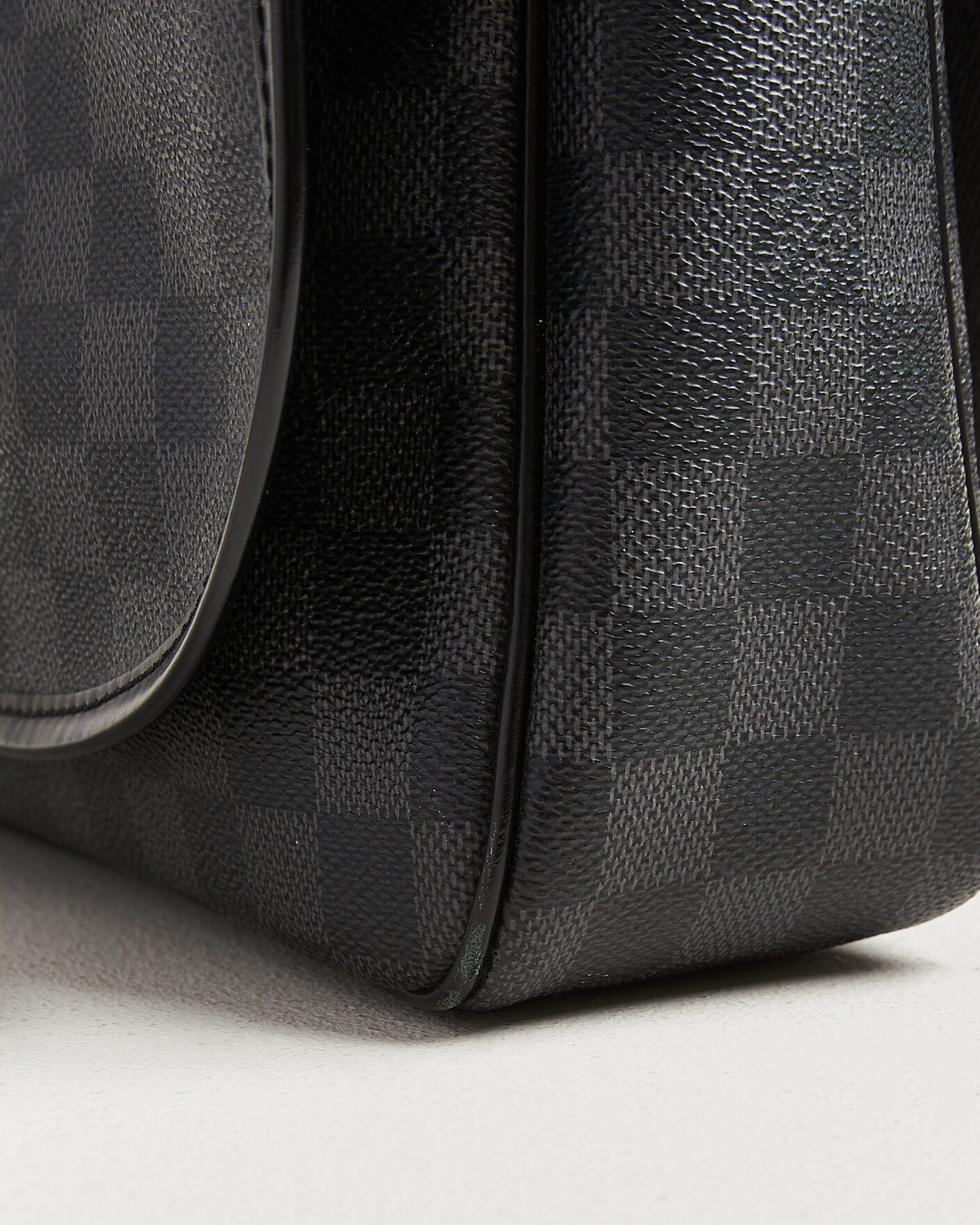 Men | Pre-Owned & Vintage Bags | Louis Vuitton Pre-Owned | Daniel MM Shoulder Bag Damier Graphite