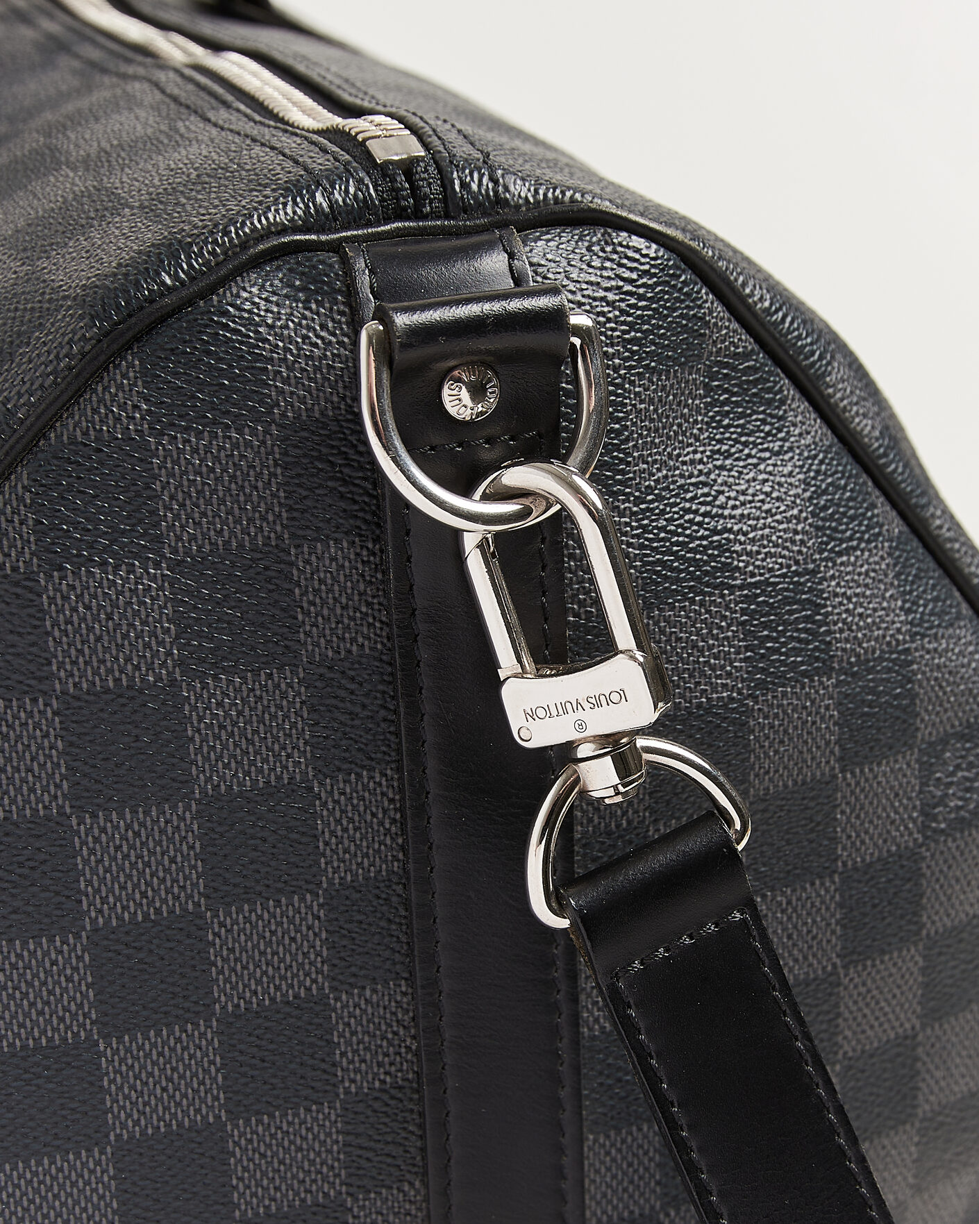 Men | Pre-Owned & Vintage Bags | Louis Vuitton Pre-Owned | Keepall 55 Bandouliére Damier Graphite