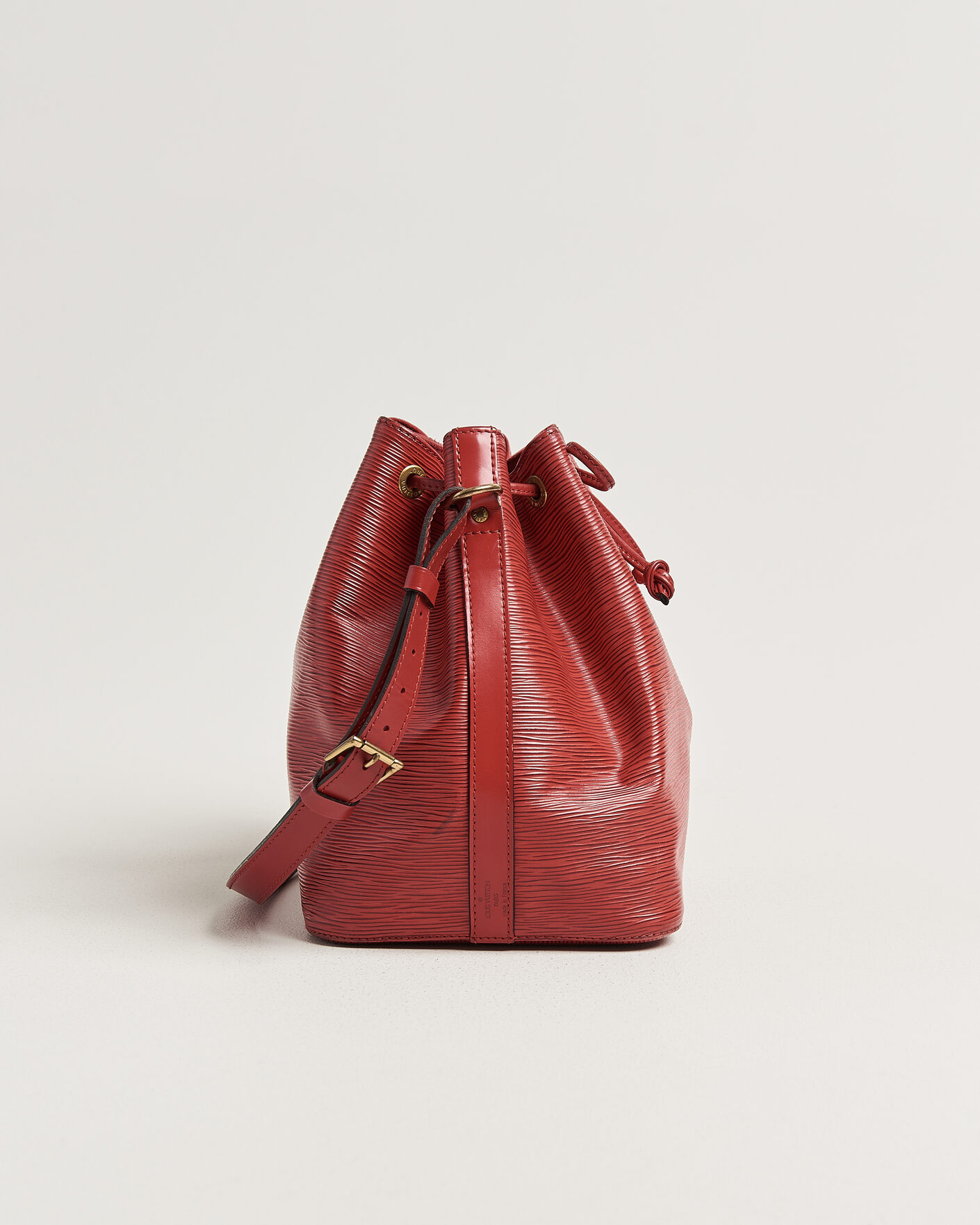 Men | Pre-Owned & Vintage Bags | Louis Vuitton Pre-Owned | Petit Noé Epi Leather Red