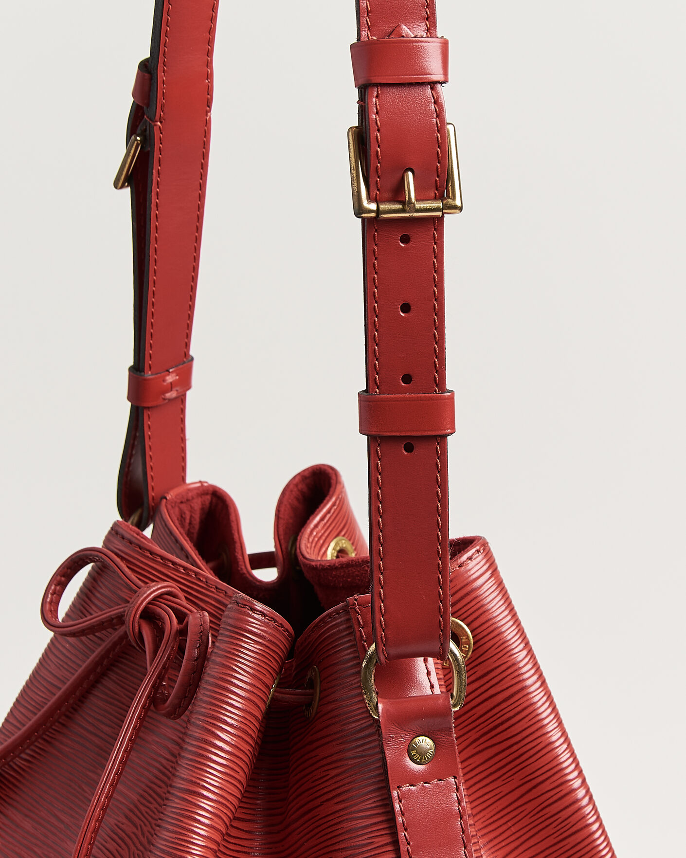 Men | Pre-Owned & Vintage Bags | Louis Vuitton Pre-Owned | Petit Noé Epi Leather Red