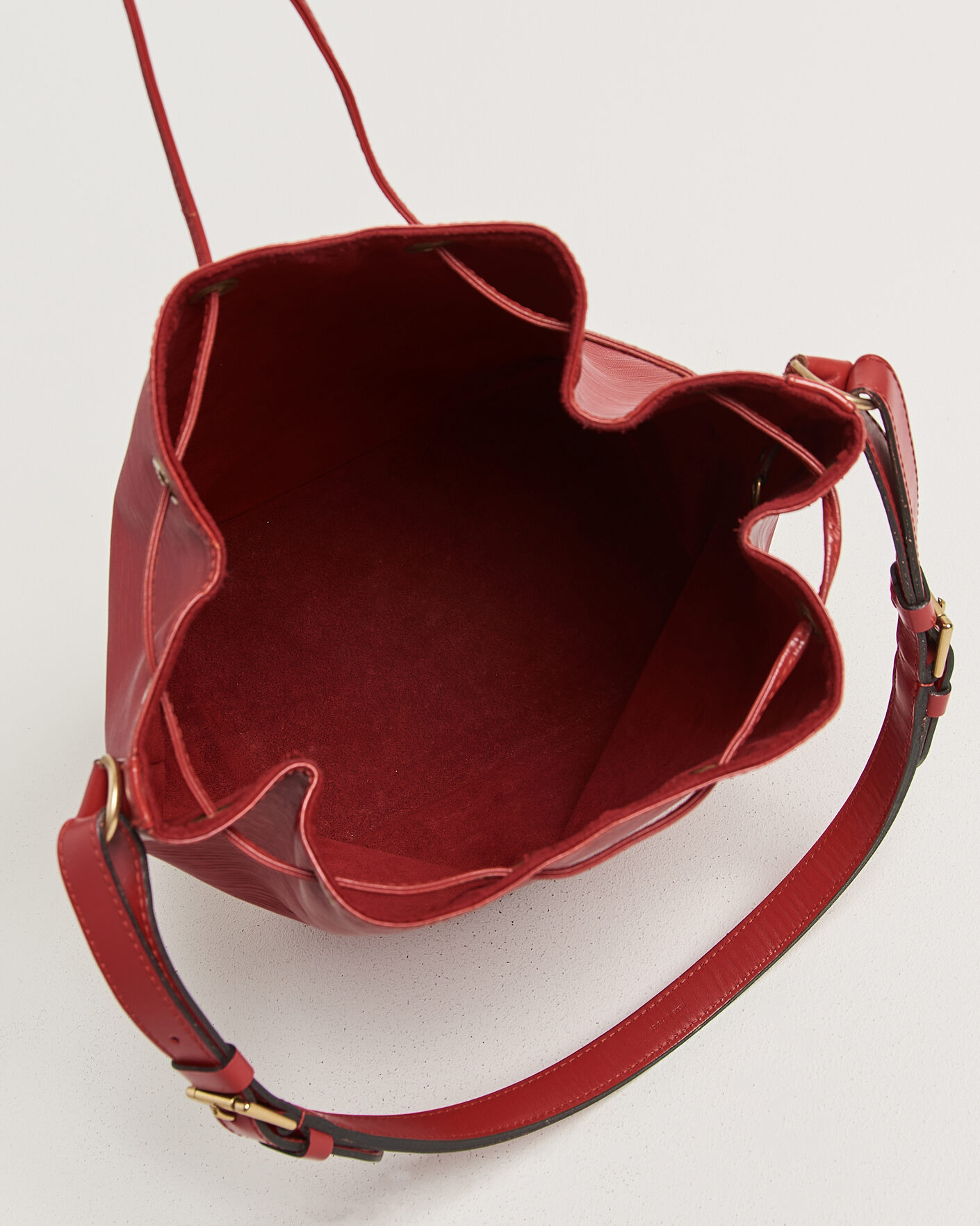 Men | Pre-Owned & Vintage Bags | Louis Vuitton Pre-Owned | Noé Epi Leather Red