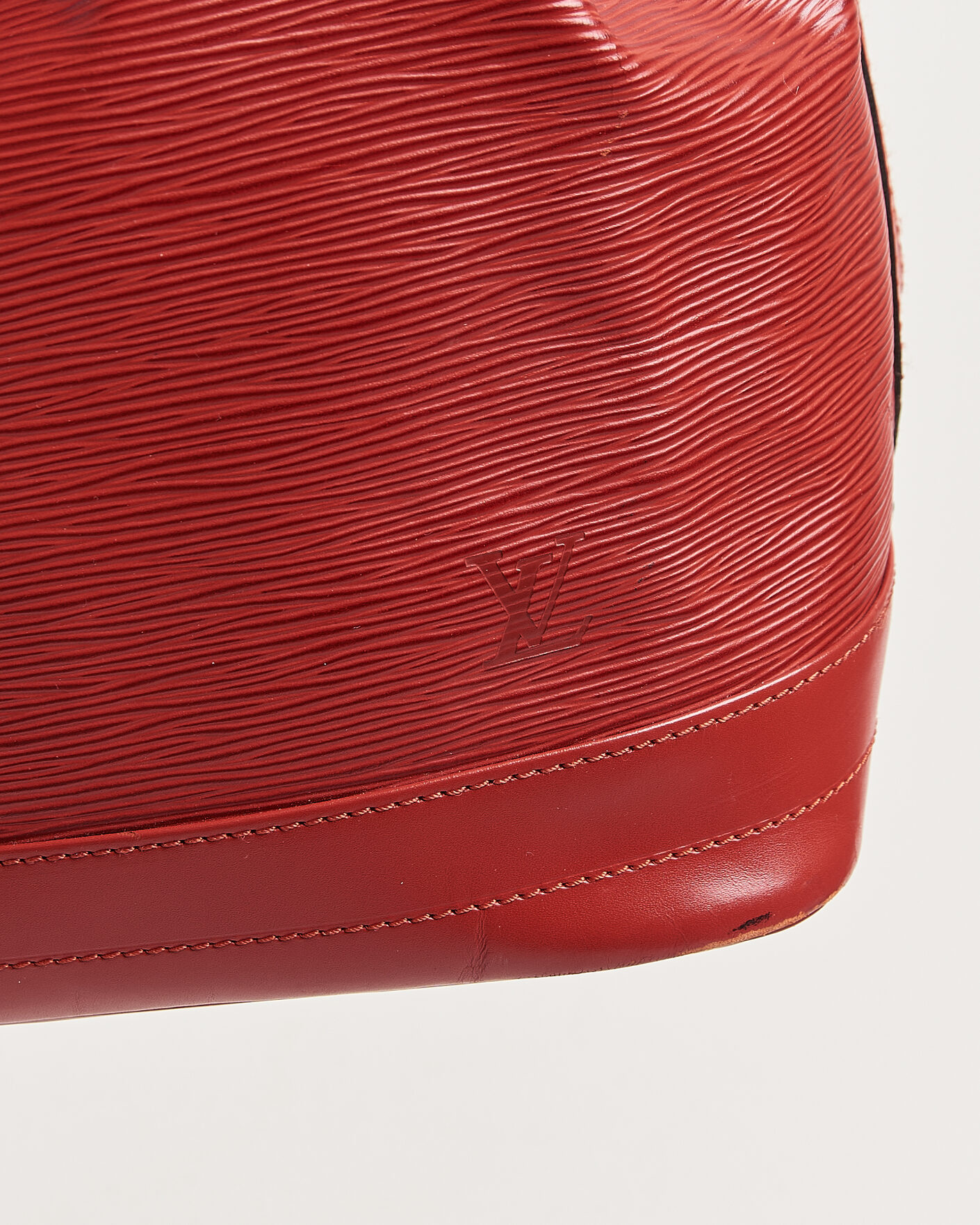 Men | Pre-Owned & Vintage Bags | Louis Vuitton Pre-Owned | Noé Epi Leather Red