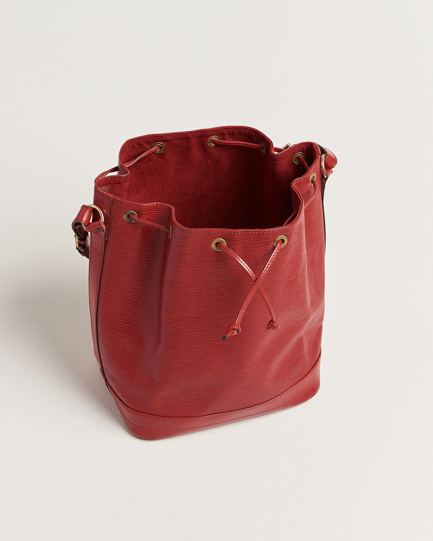 Men | Pre-Owned & Vintage Bags | Louis Vuitton Pre-Owned | Noé Epi Leather Red