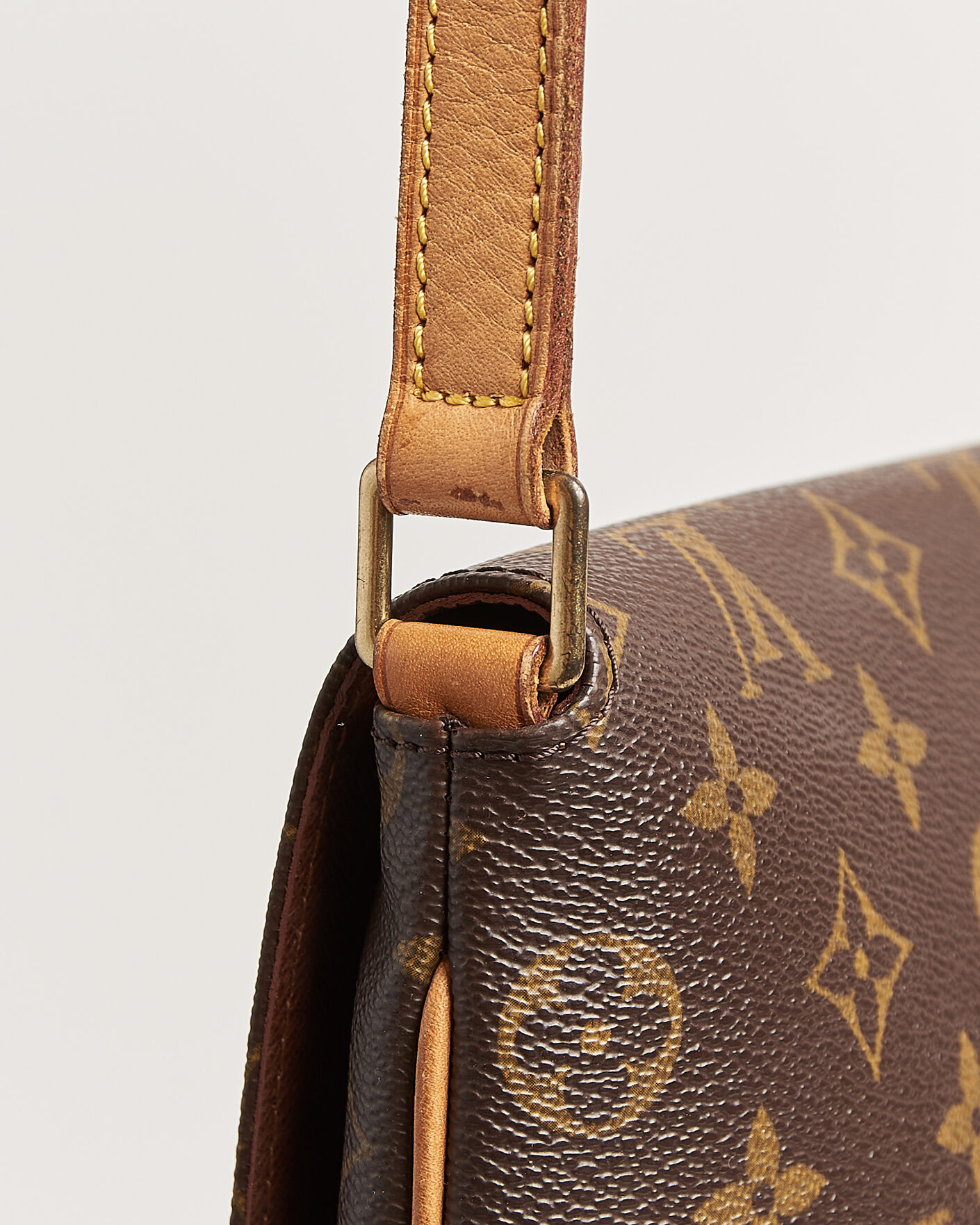 Men | Pre-Owned & Vintage Bags | Louis Vuitton Pre-Owned | Musette Tango Bag Monogram