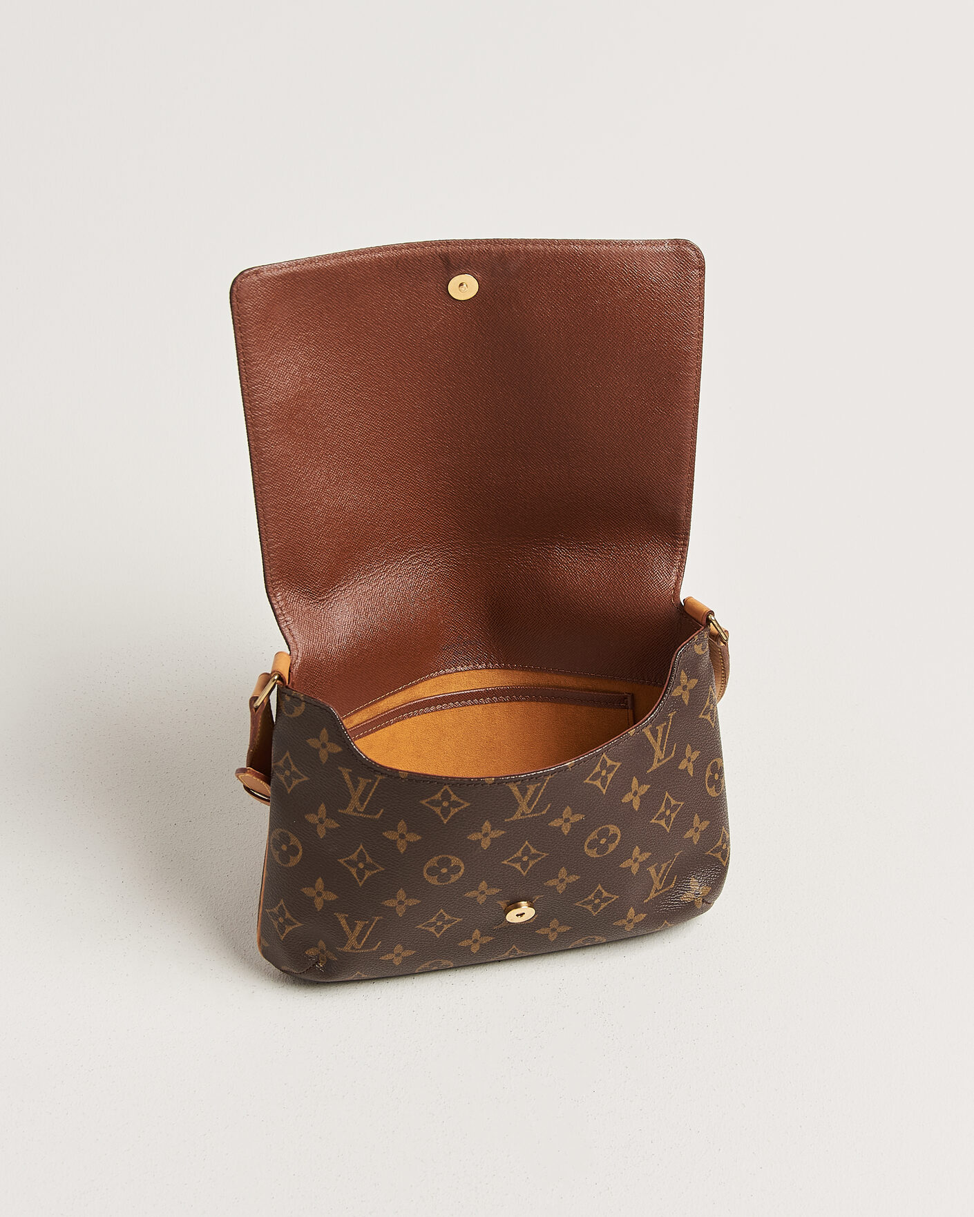 Men | Pre-Owned & Vintage Bags | Louis Vuitton Pre-Owned | Musette Tango Bag Monogram
