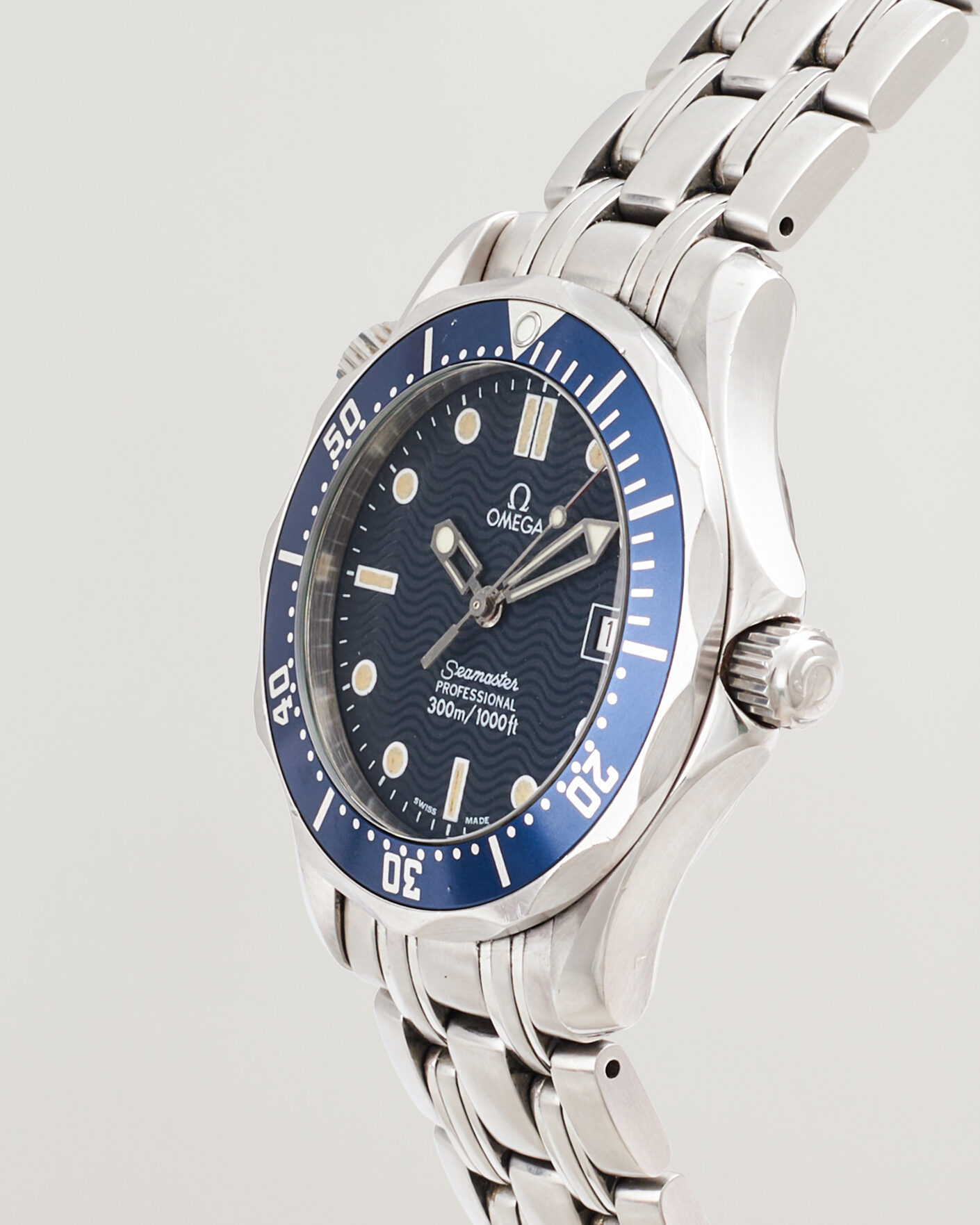 Men | Pre-Owned & Vintage Watches | Omega Pre-Owned | Seamaster 300M Midsize
