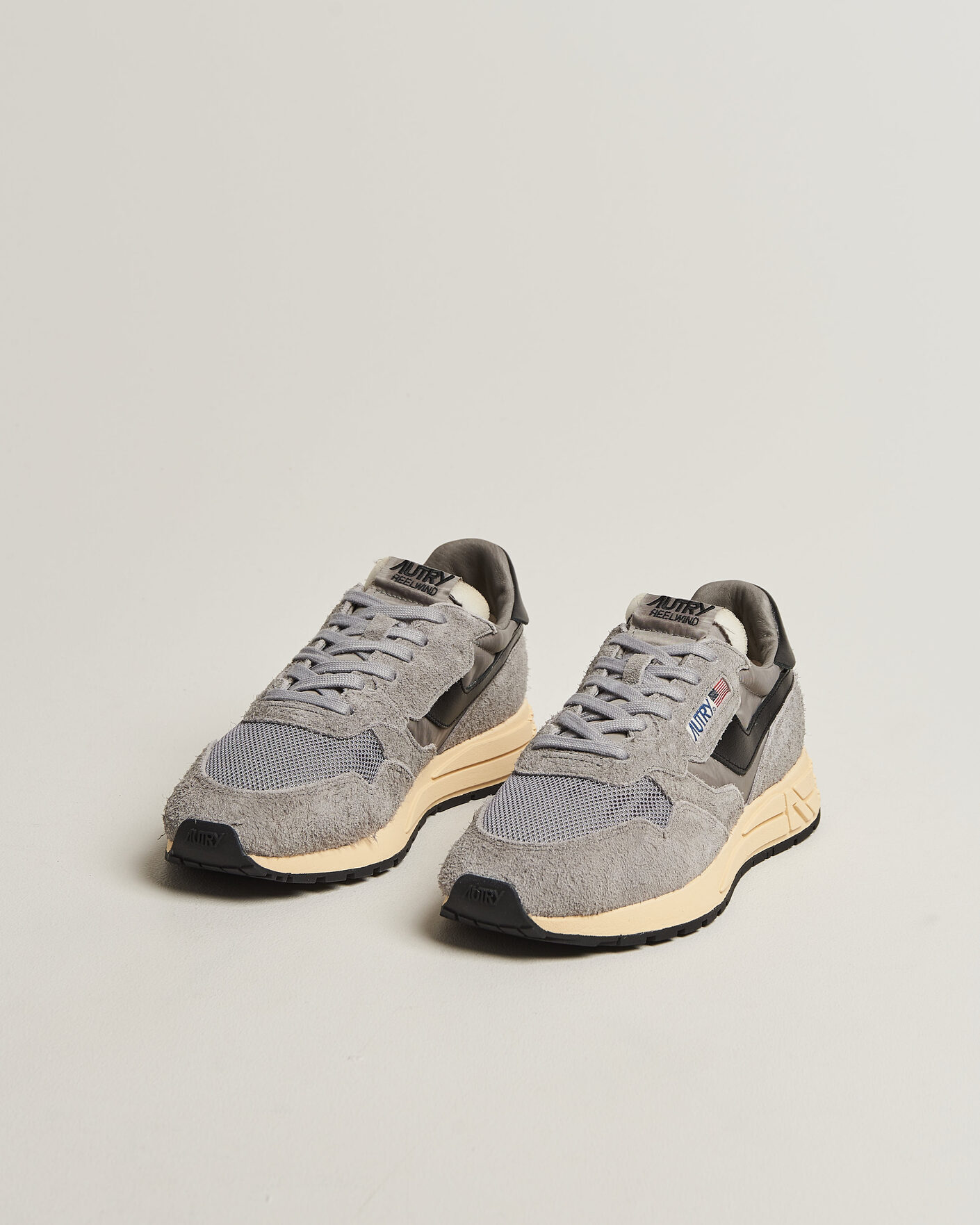 Men | Sneakers | Autry | Reelwind Running Sneaker Grey/Black
