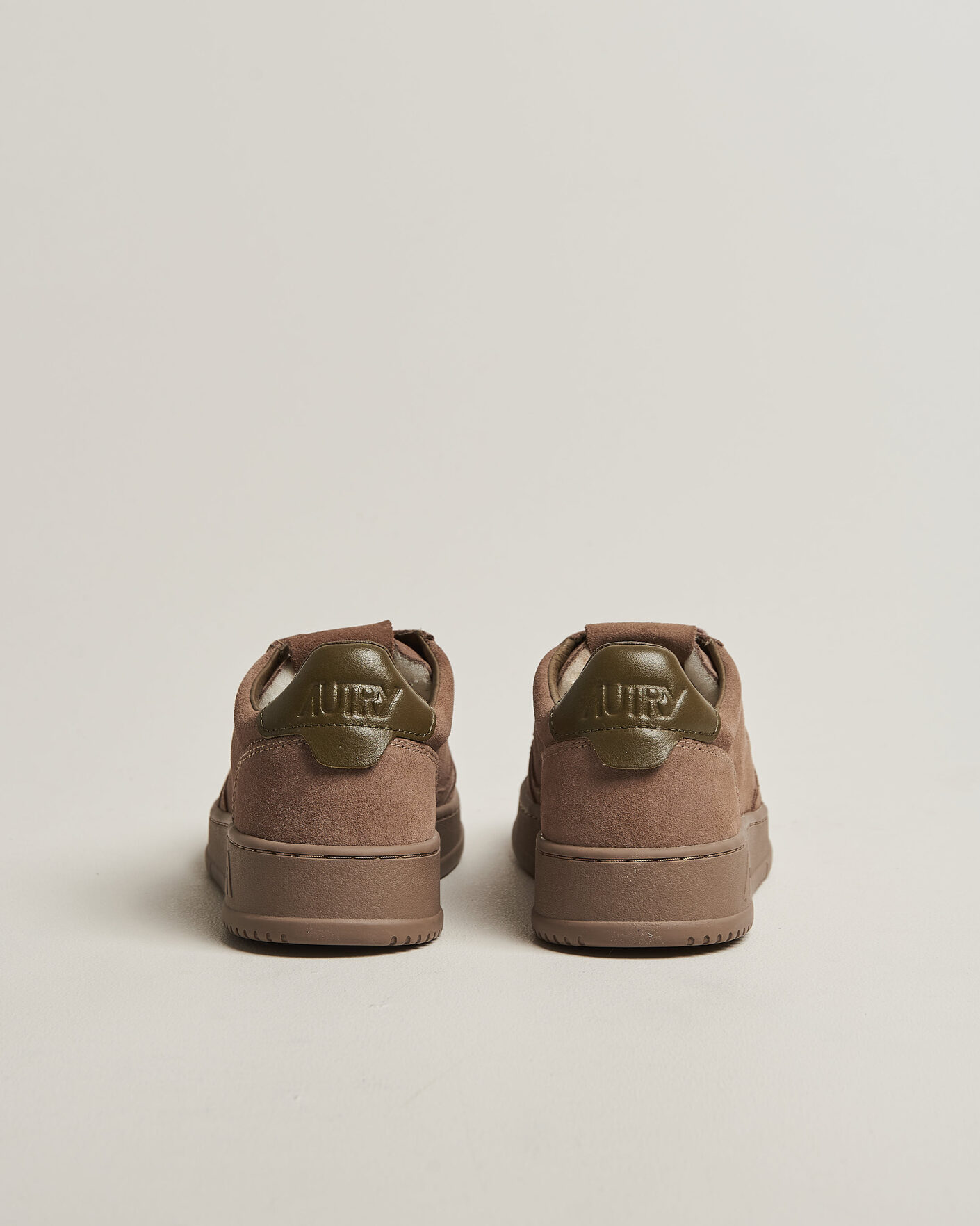 Men | Sneakers | Autry | Medalist Low Suede Sneaker Antilope