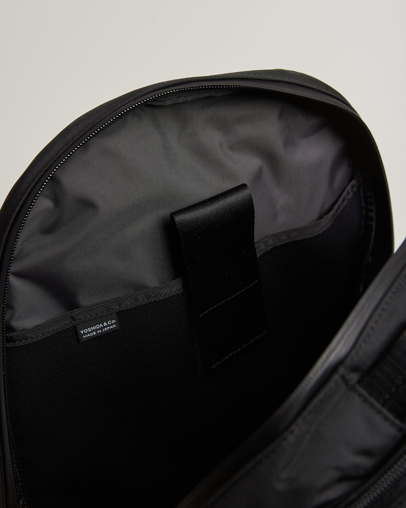 Men | Bags | Porter-Yoshida & Co. | View Daypack Black