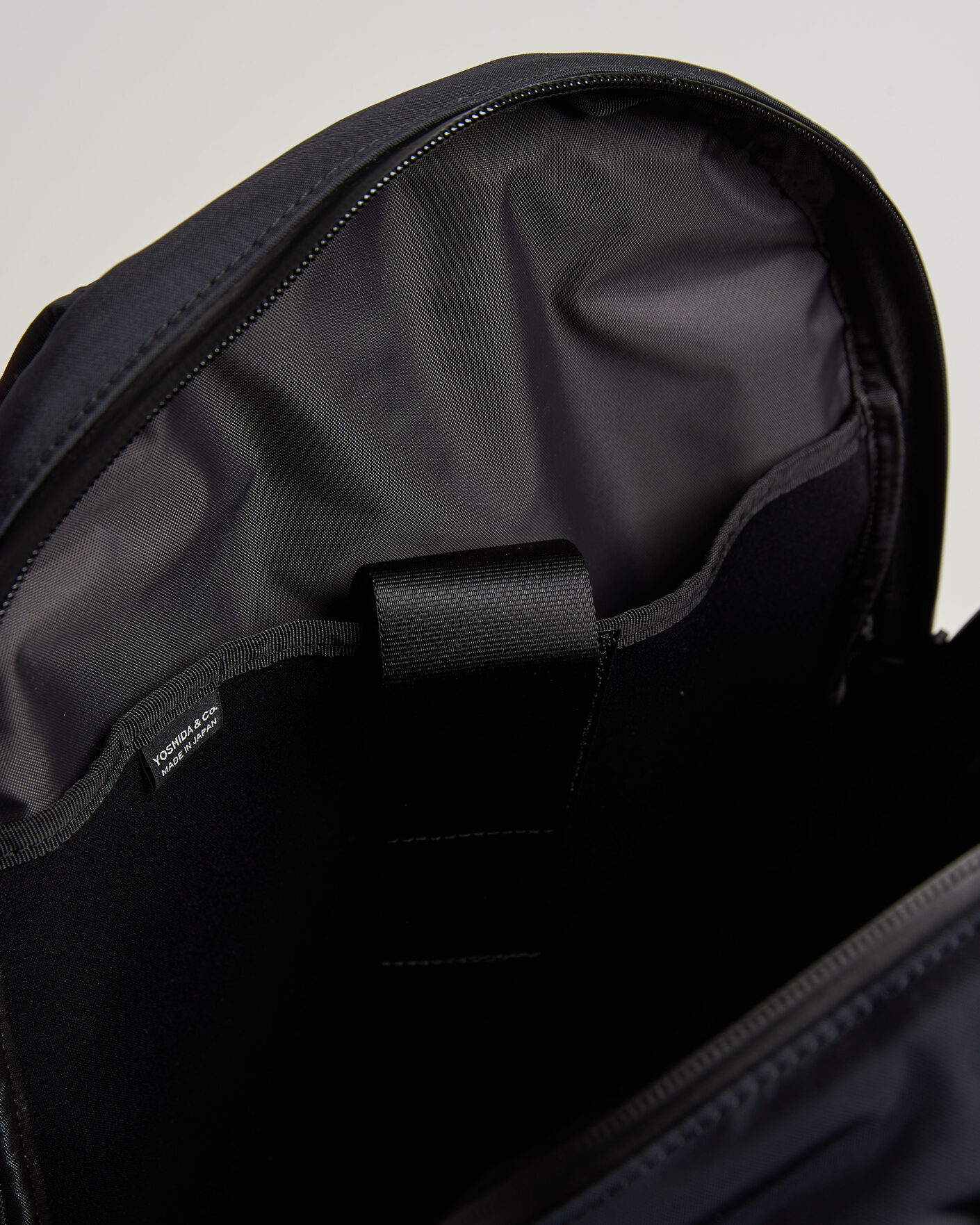 Men | Bags | Porter-Yoshida & Co. | View Daypack Navy