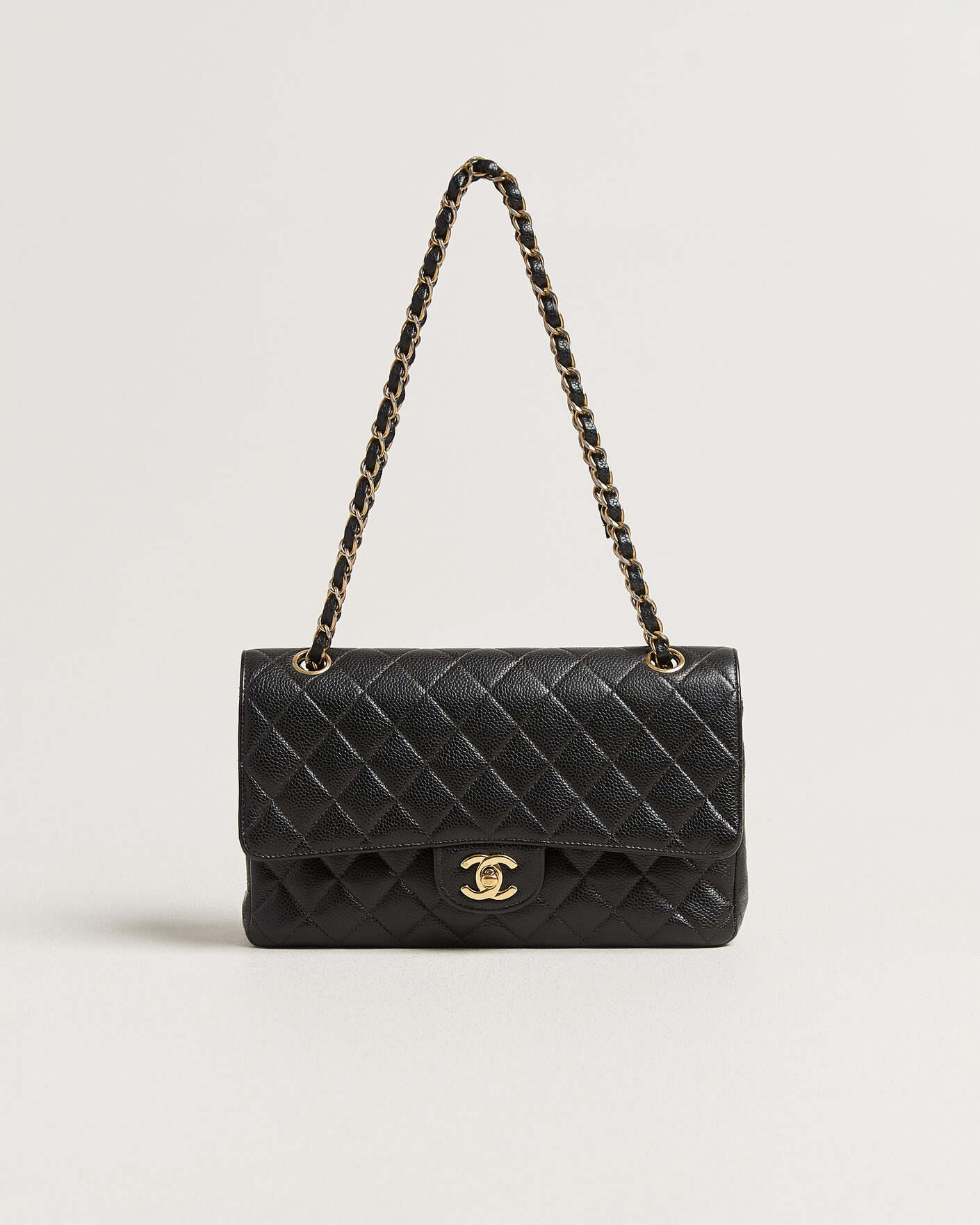 Men | Chanel Pre-Owned Classic Medium Double Flap Bag Caviar Leather Black | Chanel Pre-Owned | Classic Medium Double Flap Bag Caviar Leather Black