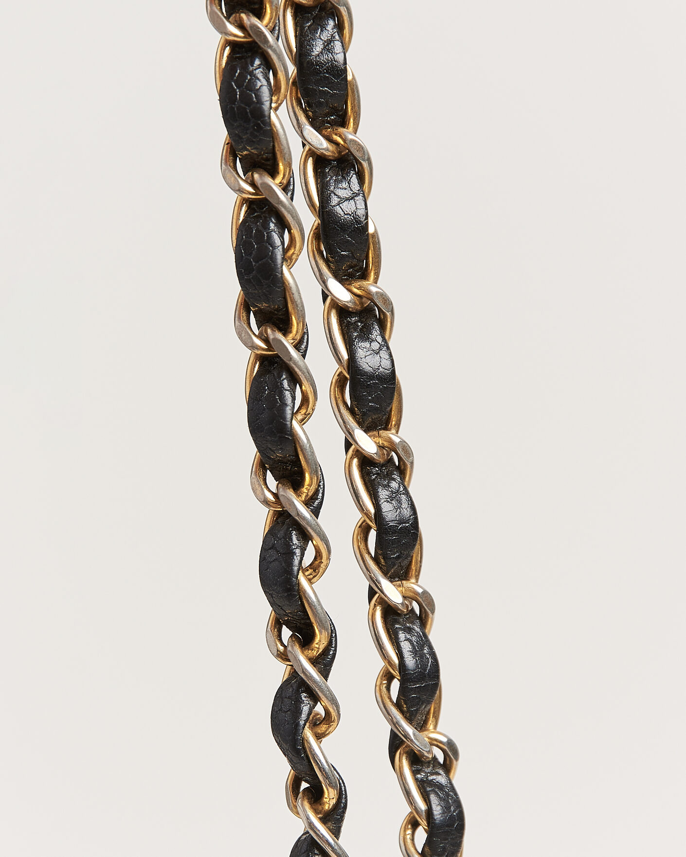 Men | Chanel Pre-Owned Classic Medium Double Flap Bag Caviar Leather Black | Chanel Pre-Owned | Classic Medium Double Flap Bag Caviar Leather Black