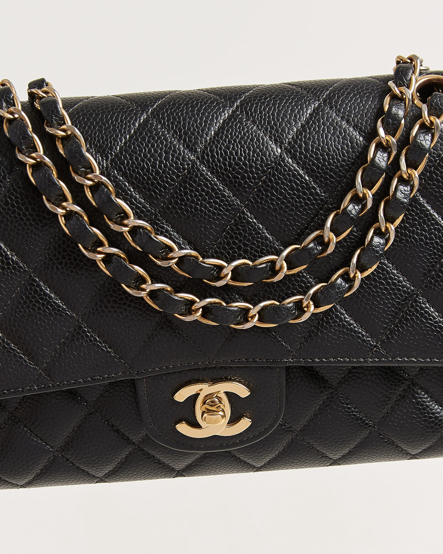 Men | Chanel Pre-Owned Classic Medium Double Flap Bag Caviar Leather Black | Chanel Pre-Owned | Classic Medium Double Flap Bag Caviar Leather Black