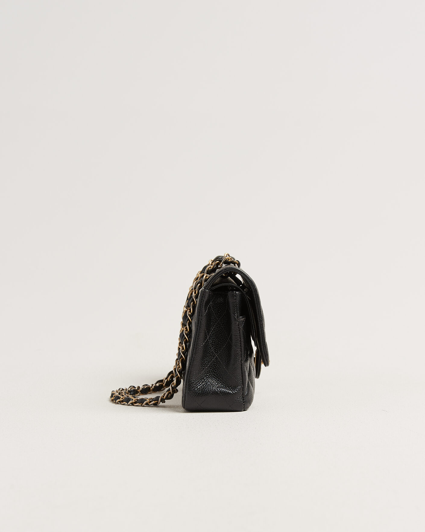Men | Chanel Pre-Owned Classic Medium Double Flap Bag Caviar Leather Black | Chanel Pre-Owned | Classic Medium Double Flap Bag Caviar Leather Black