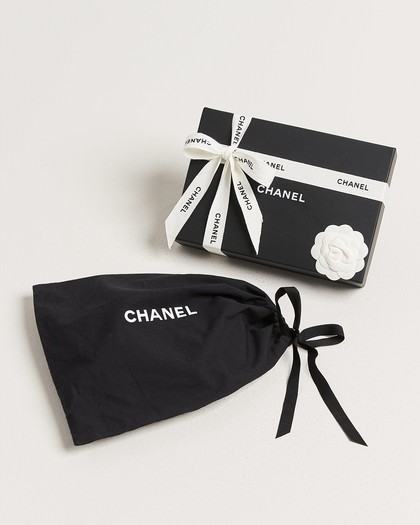 Men | Pre-Owned & Vintage Bags | Chanel Pre-Owned | Wallet On Chain Caviar Leather Black