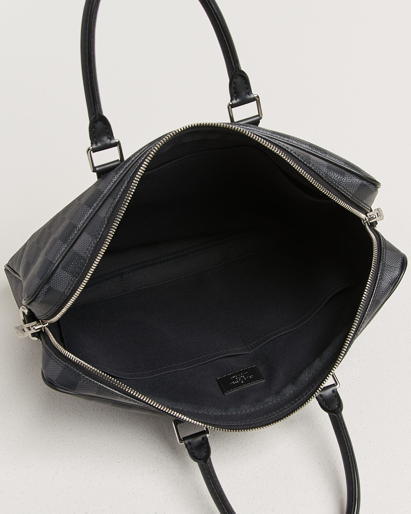 Men | Louis Vuitton Pre-Owned Porte Documents Damier Graphite | Louis Vuitton Pre-Owned | Porte Documents Damier Graphite