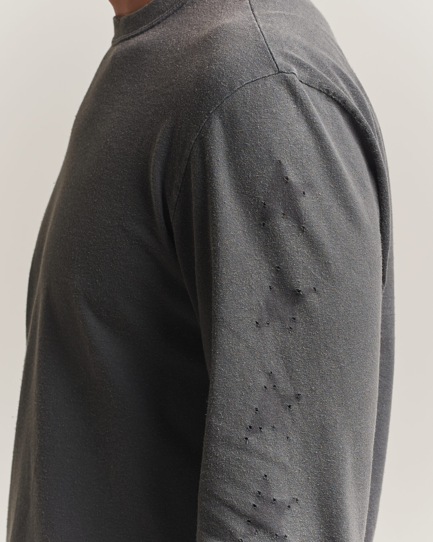 Men | Sweaters & Knitwear | Golden Goose | Long Sleeve Garment Dyed T-Shirt Anthracite