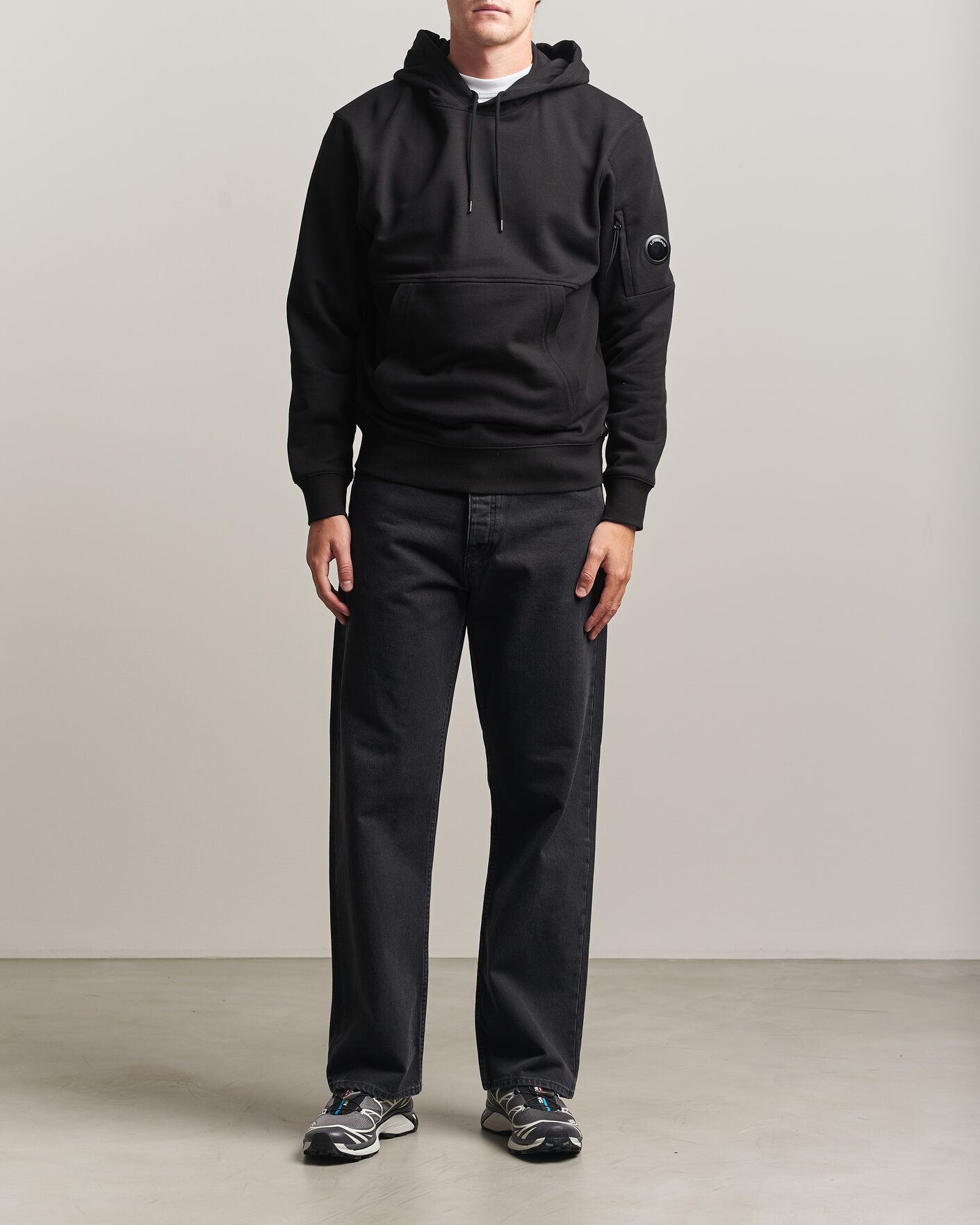 Men | Sweaters & Knitwear | C.P. Company | Diagonal Raised Fleece Lens Hood Black