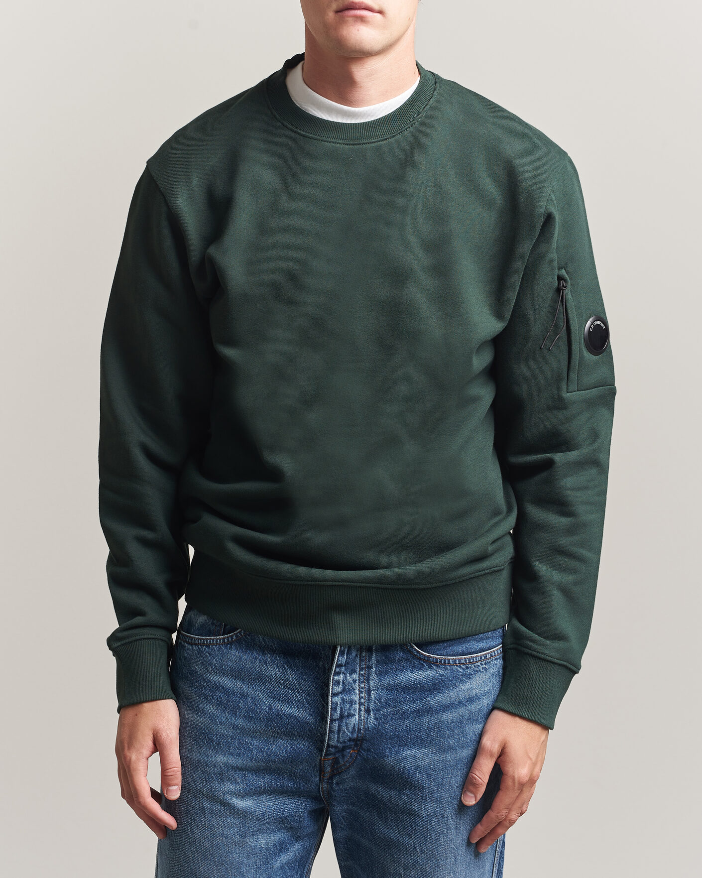 Men | Sweaters & Knitwear | C.P. Company | Diagonal Raised Fleece Lens Sweatshirt Emerald Green