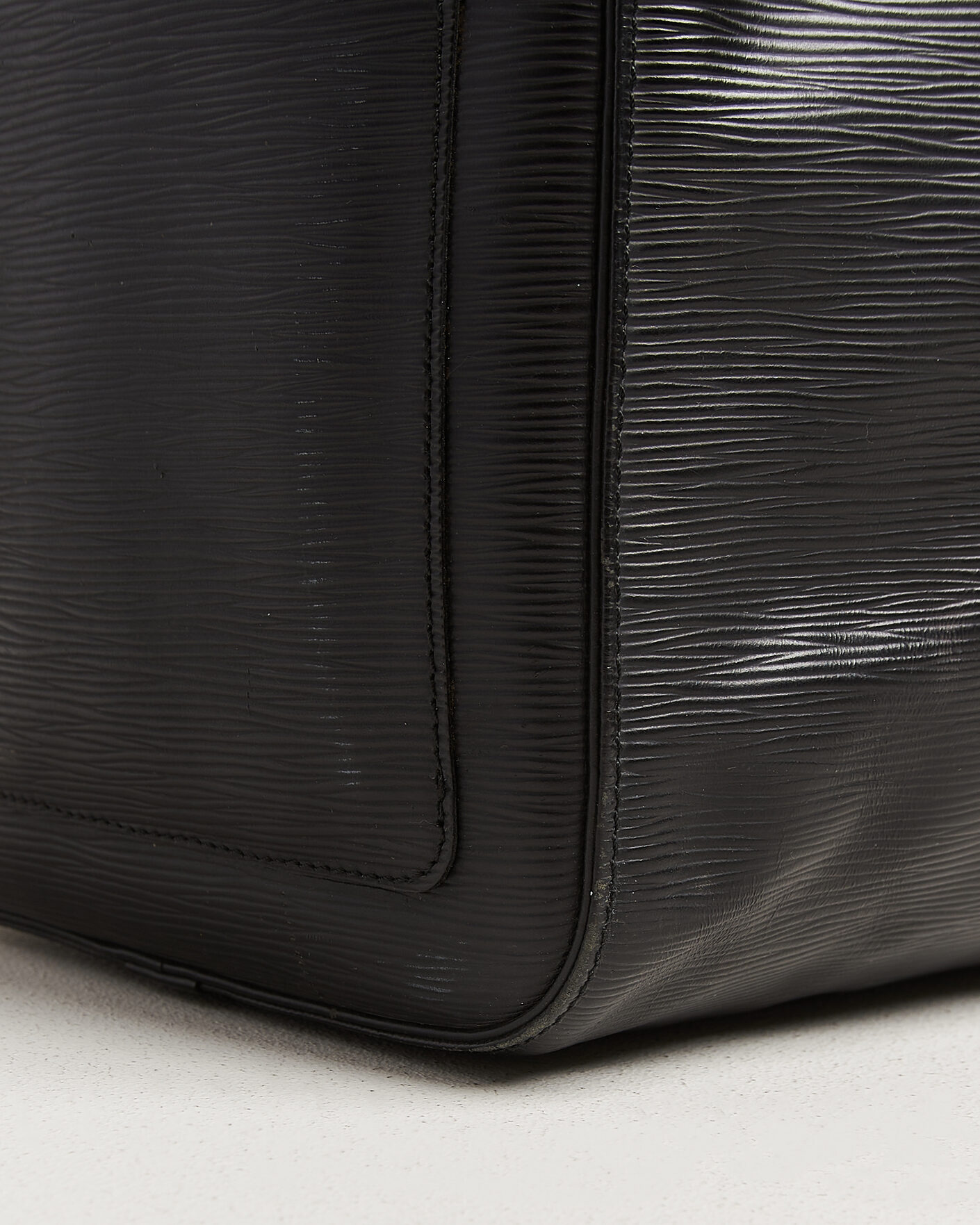 Men | Pre-Owned & Vintage Bags | Louis Vuitton Pre-Owned | Keepall 50 Epi Leather Black